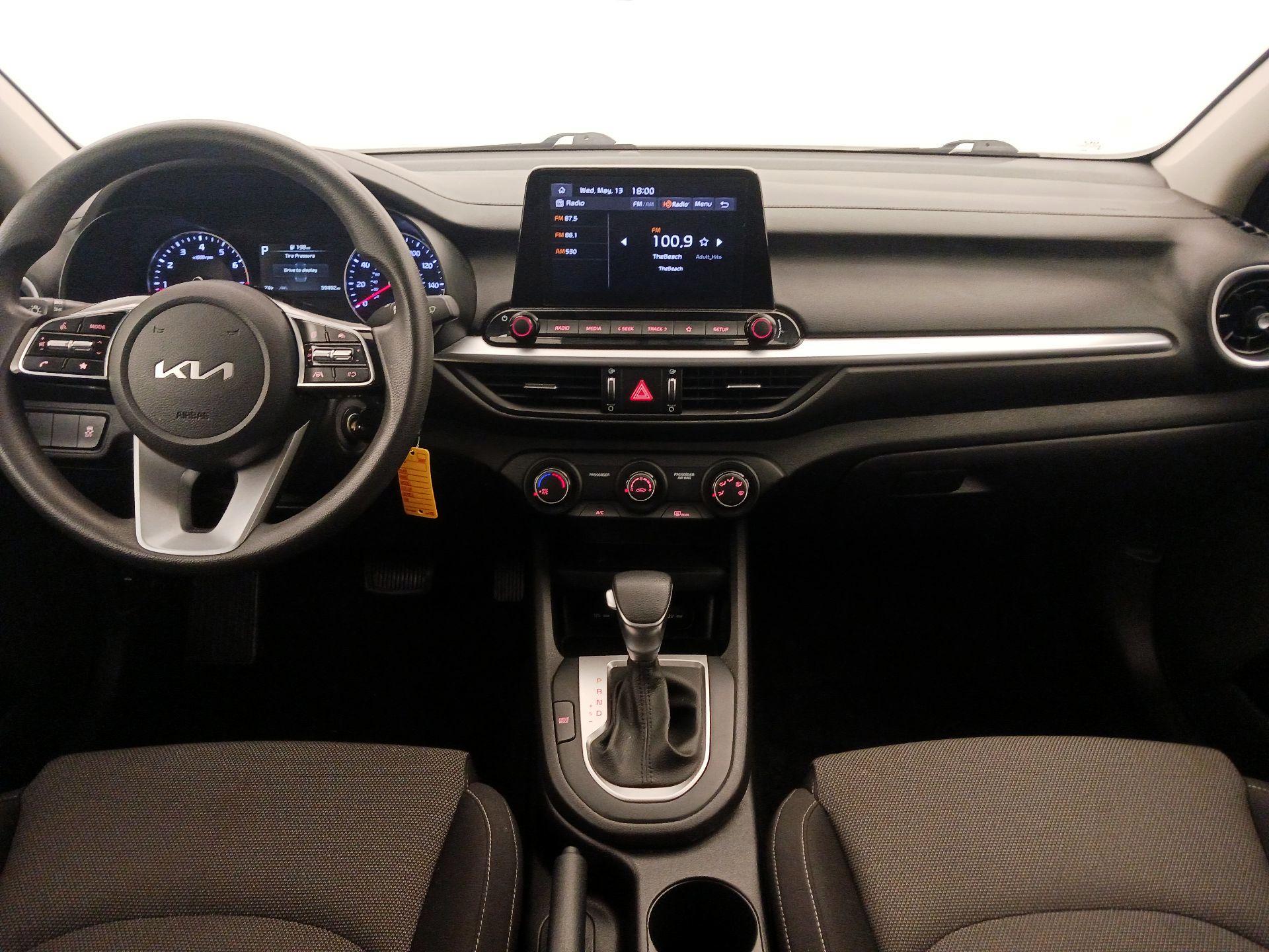 Thumbnail: 2022 Kia Forte - 9