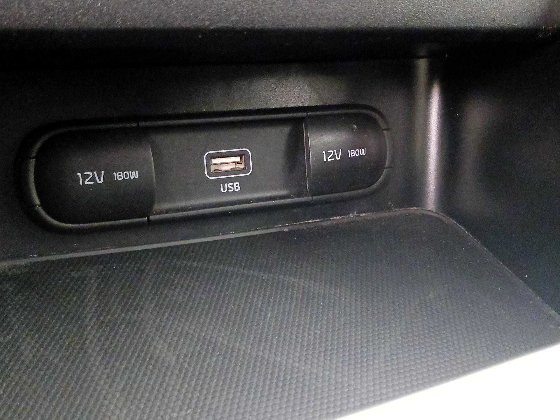 Thumbnail: 2022 Kia Forte - 18