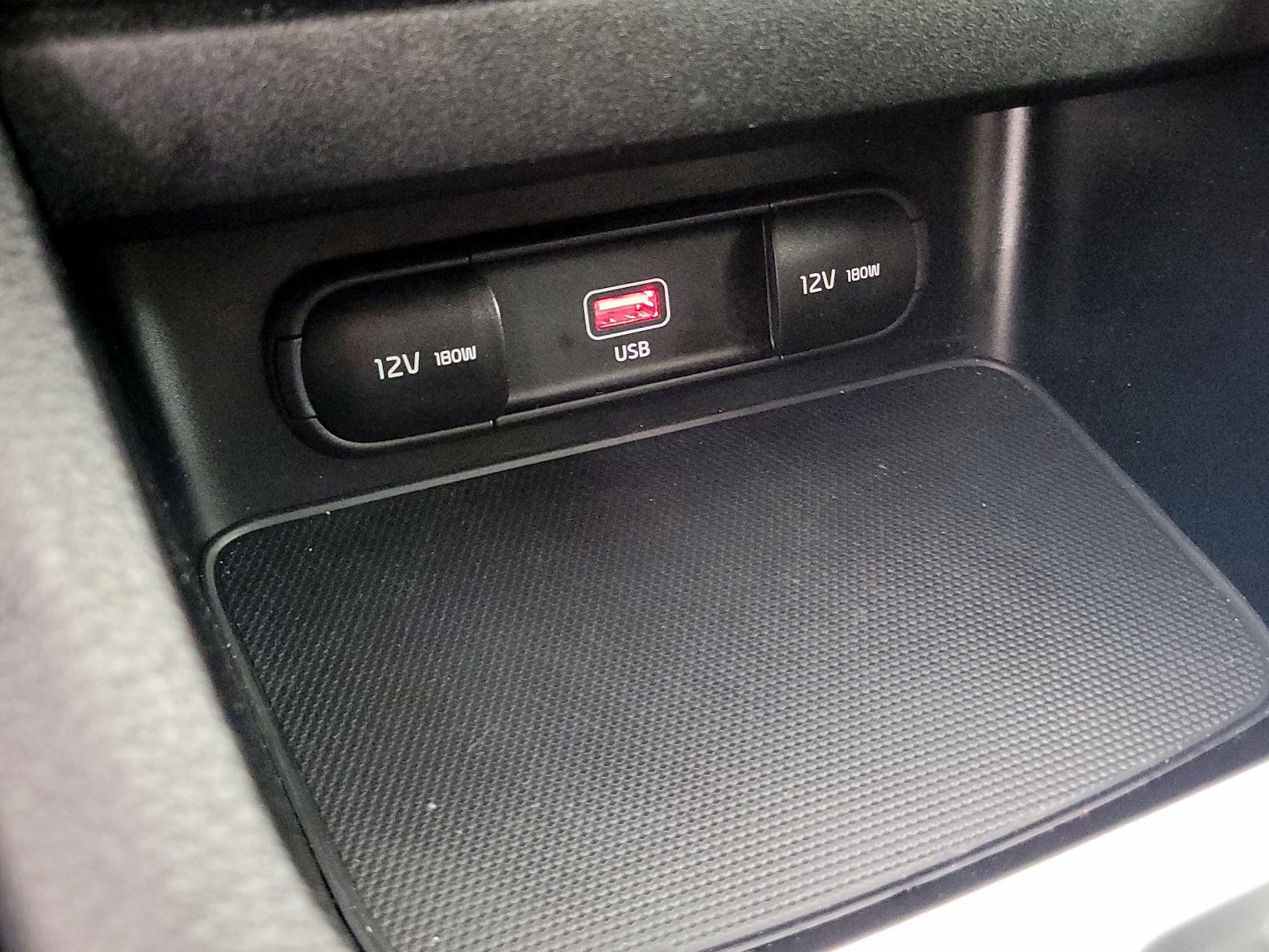 2023 Kia Forte LXS - Photo 19