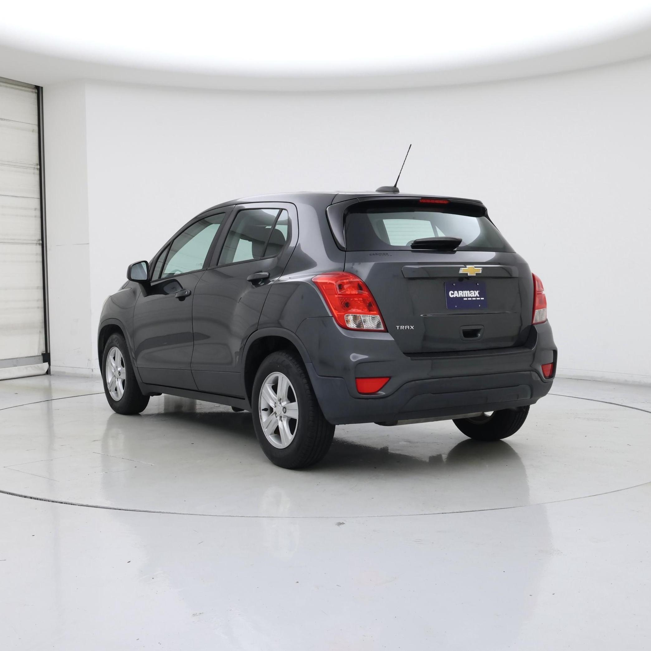 Thumbnail: 2020 Chevrolet Trax - 2
