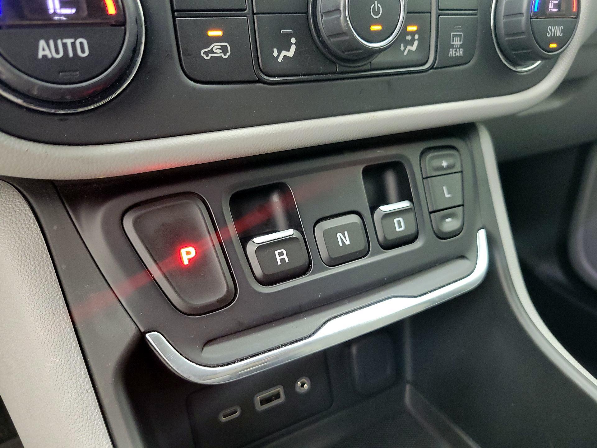 Thumbnail: 2021 GMC Terrain - 17