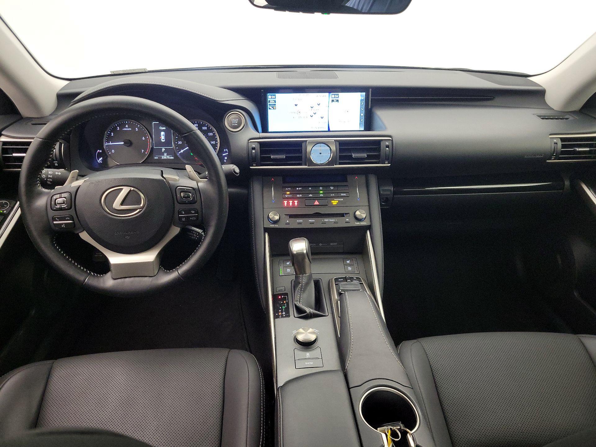 Thumbnail: 2019 Lexus IS - 9