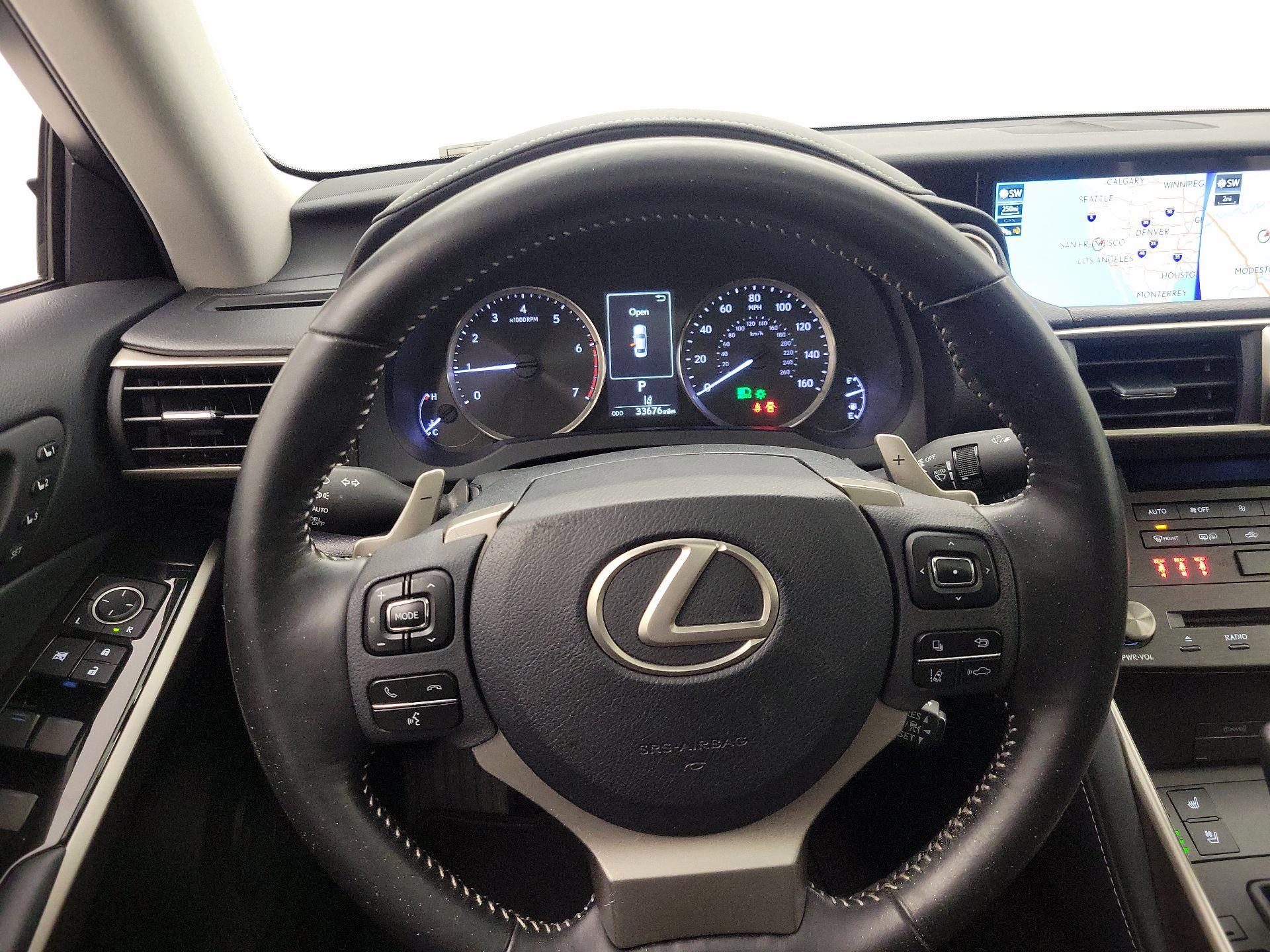 Thumbnail: 2019 Lexus IS - 10