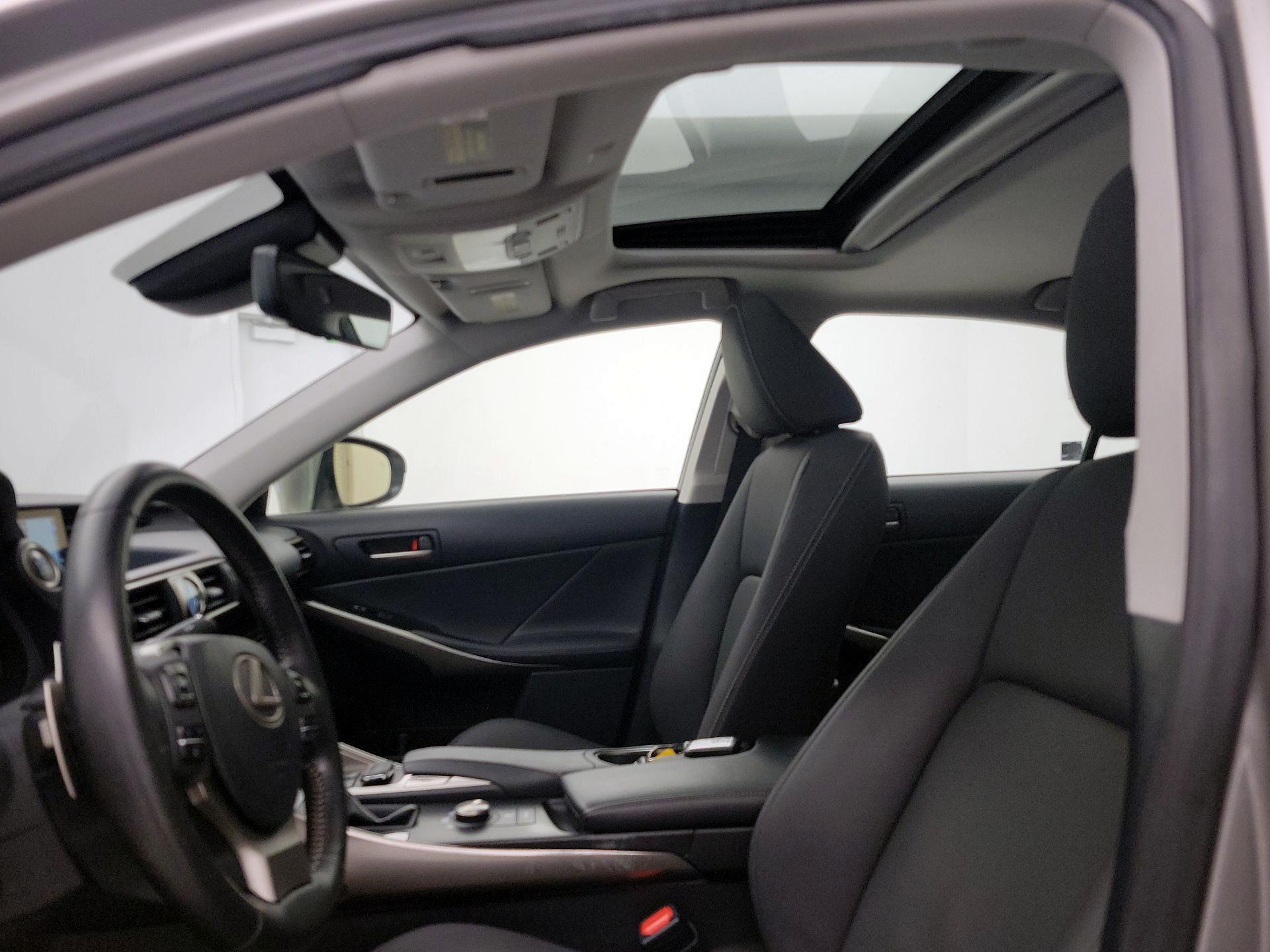 Thumbnail: 2019 Lexus IS - 19