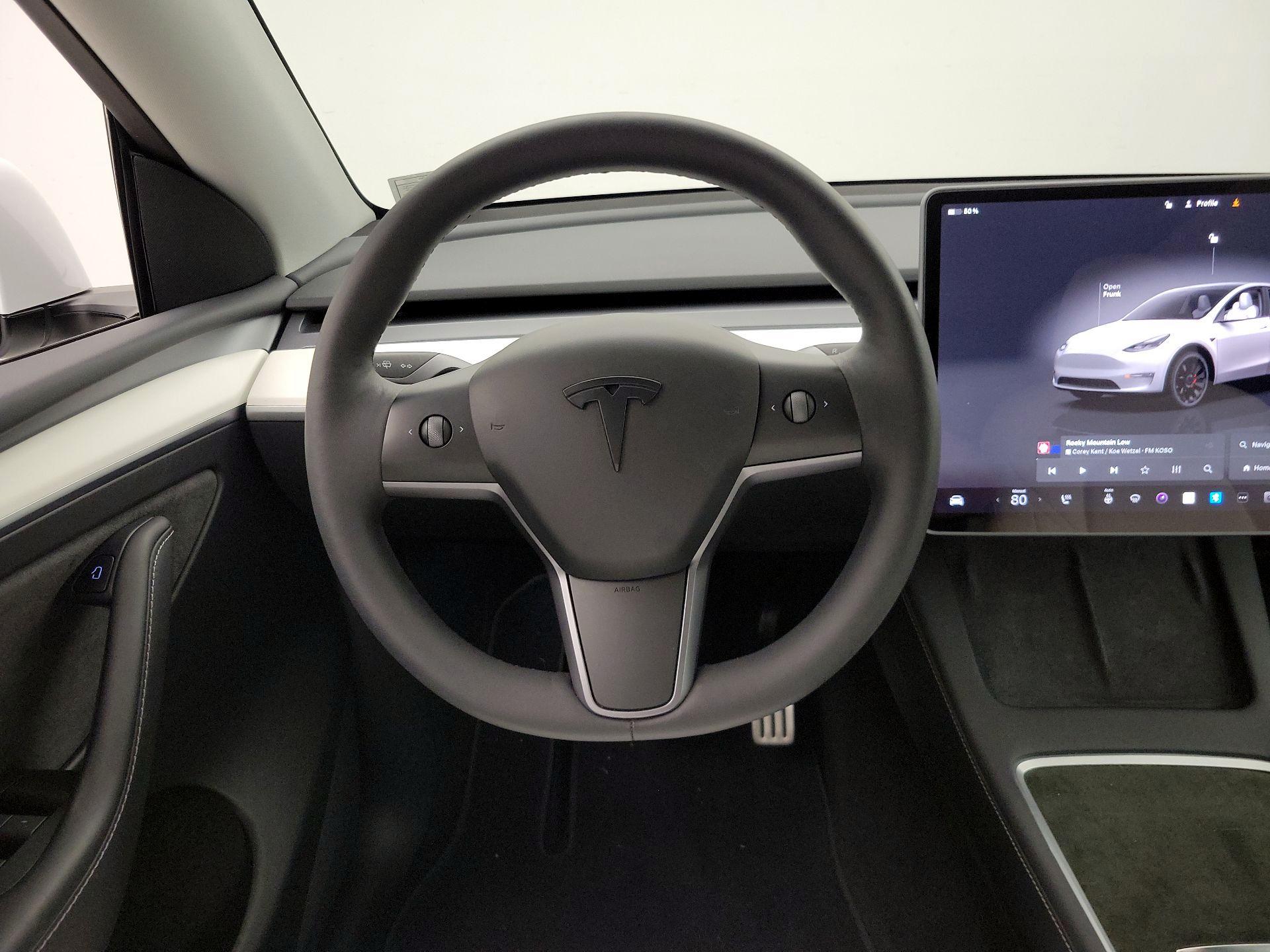 Thumbnail: 2023 Tesla Model Y - 10