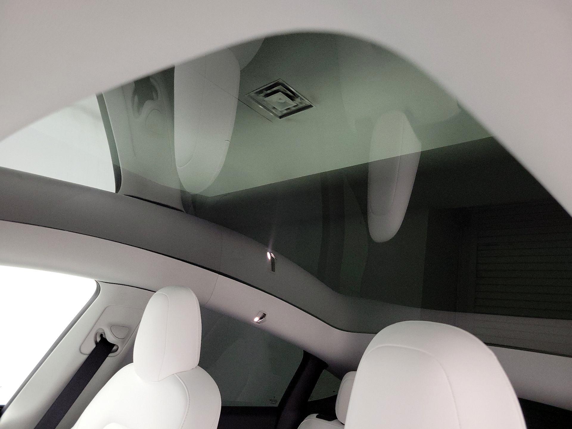 Thumbnail: 2023 Tesla Model Y - 18