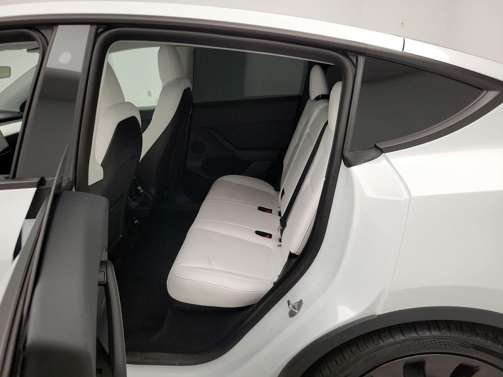 Thumbnail: 2023 Tesla Model Y - 19