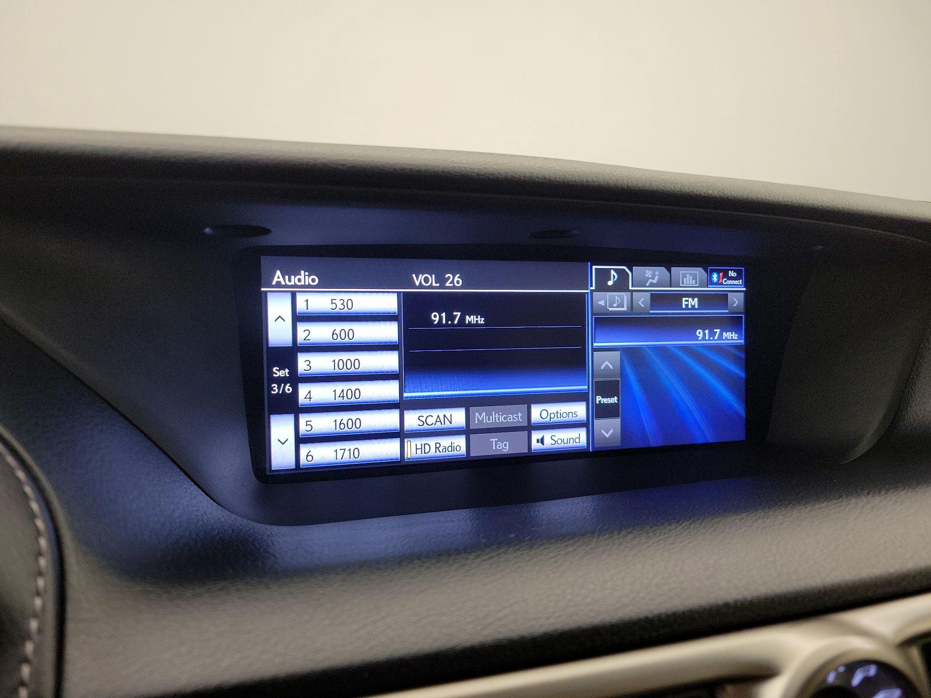 Thumbnail: 2014 Lexus GS - 16