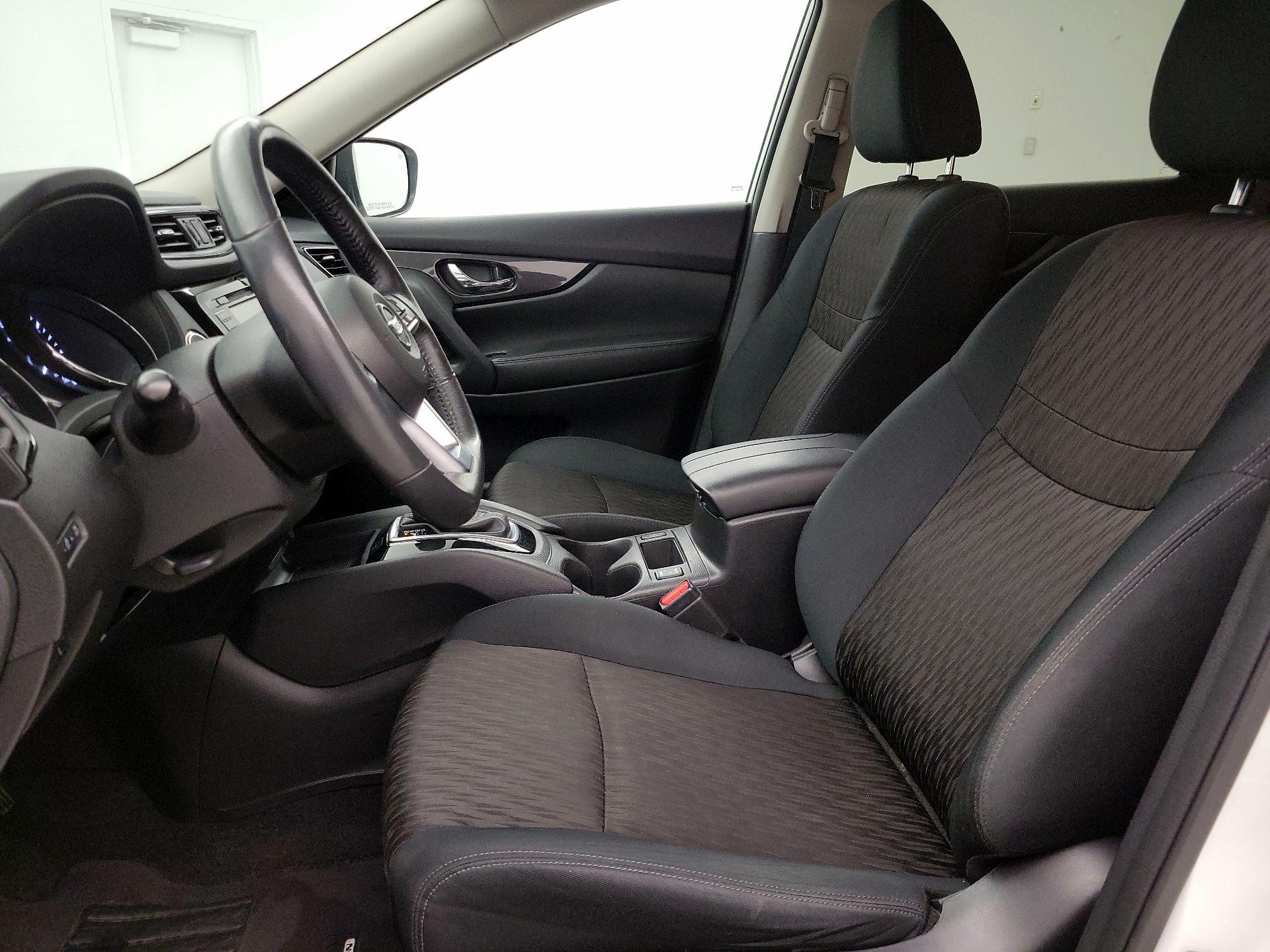 Thumbnail: 2018 Nissan Rogue - 11