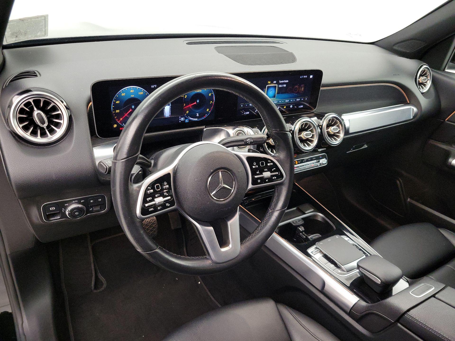 Thumbnail: 2020 Mercedes-Benz GLB - 9