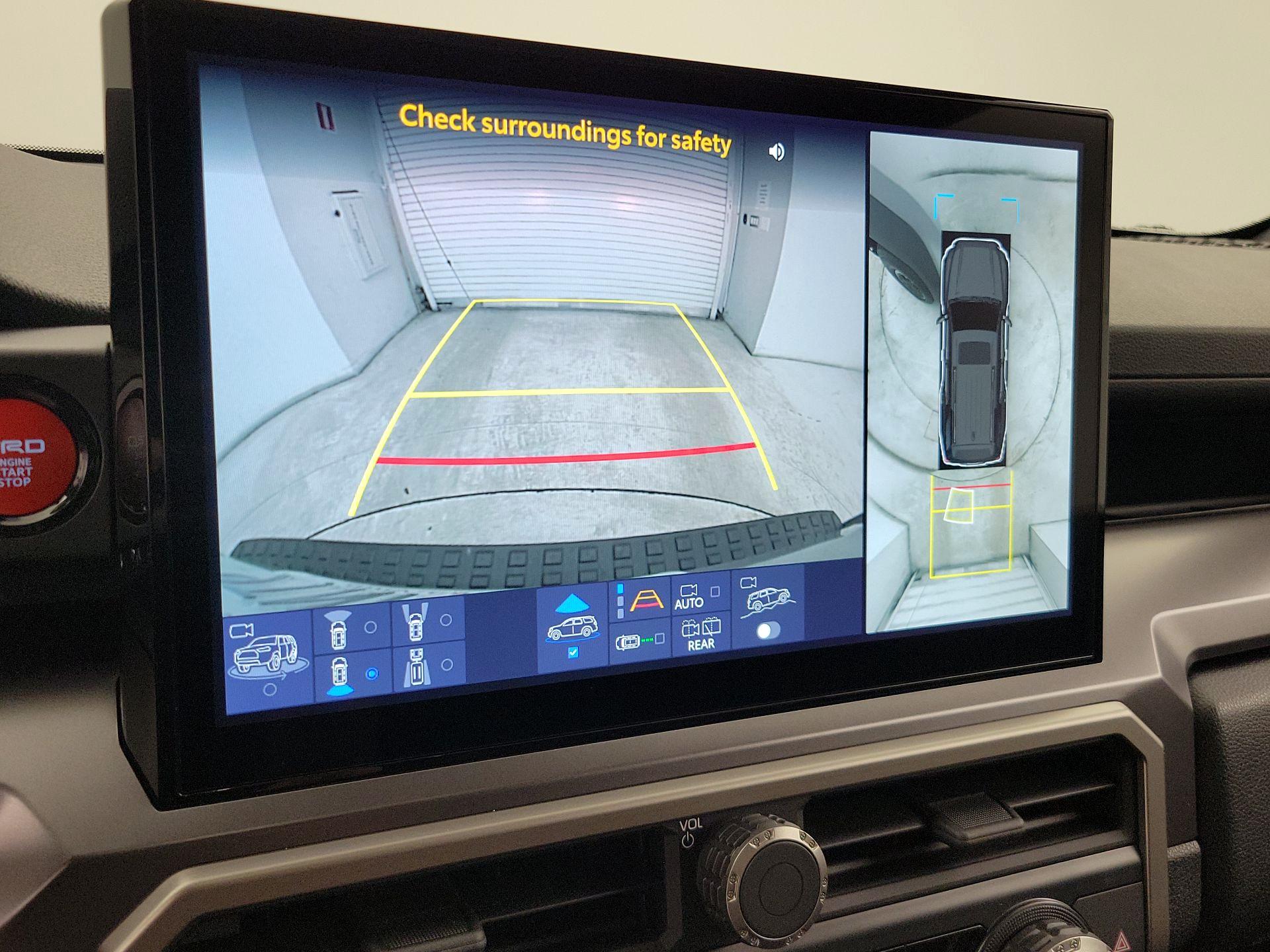 Thumbnail: 2025 Toyota 4Runner - 14