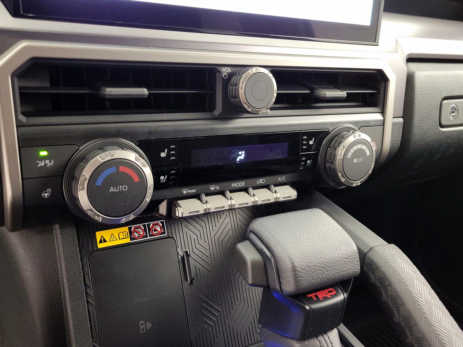 Thumbnail: 2025 Toyota 4Runner - 16