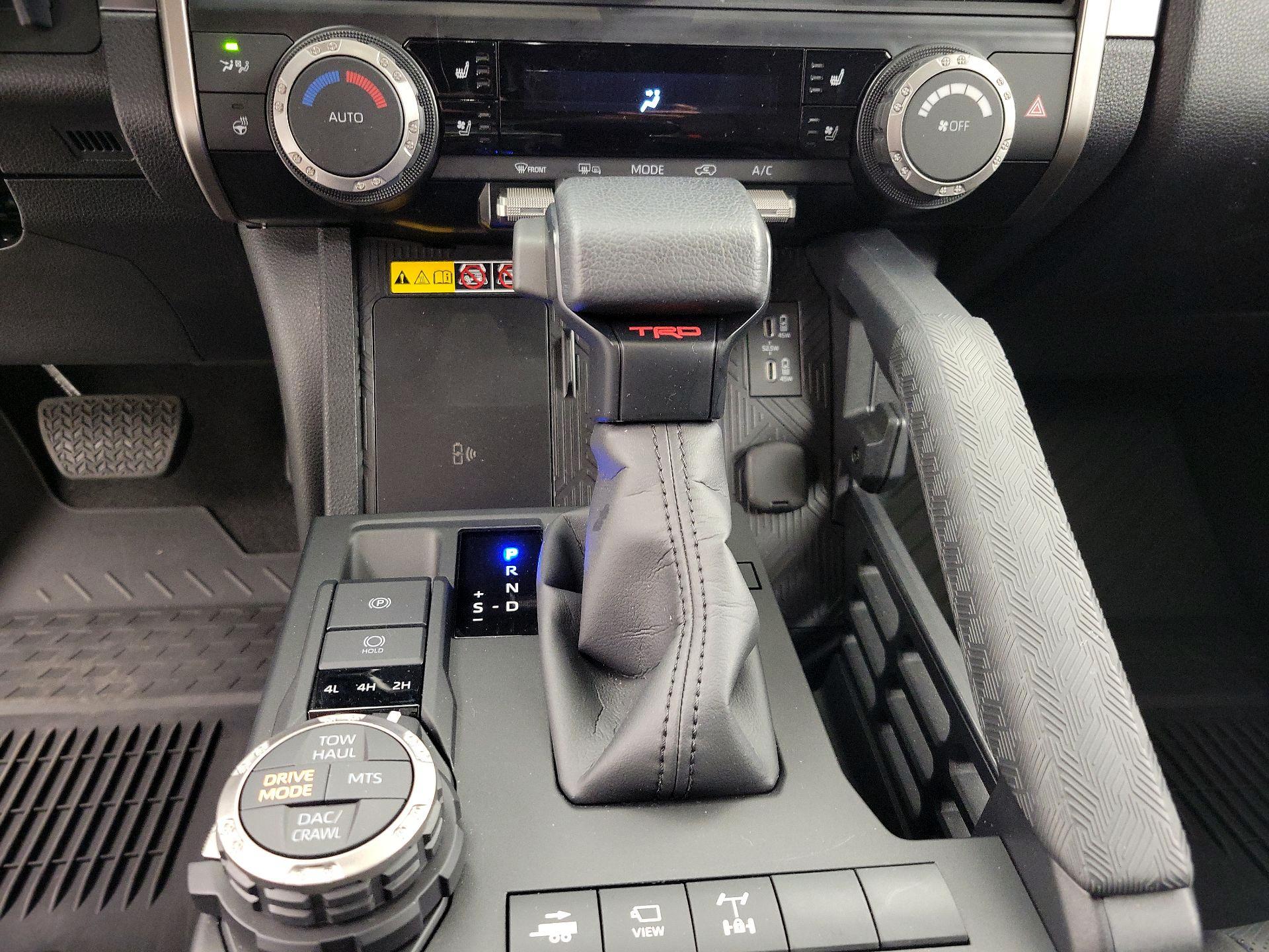 Thumbnail: 2025 Toyota 4Runner - 17