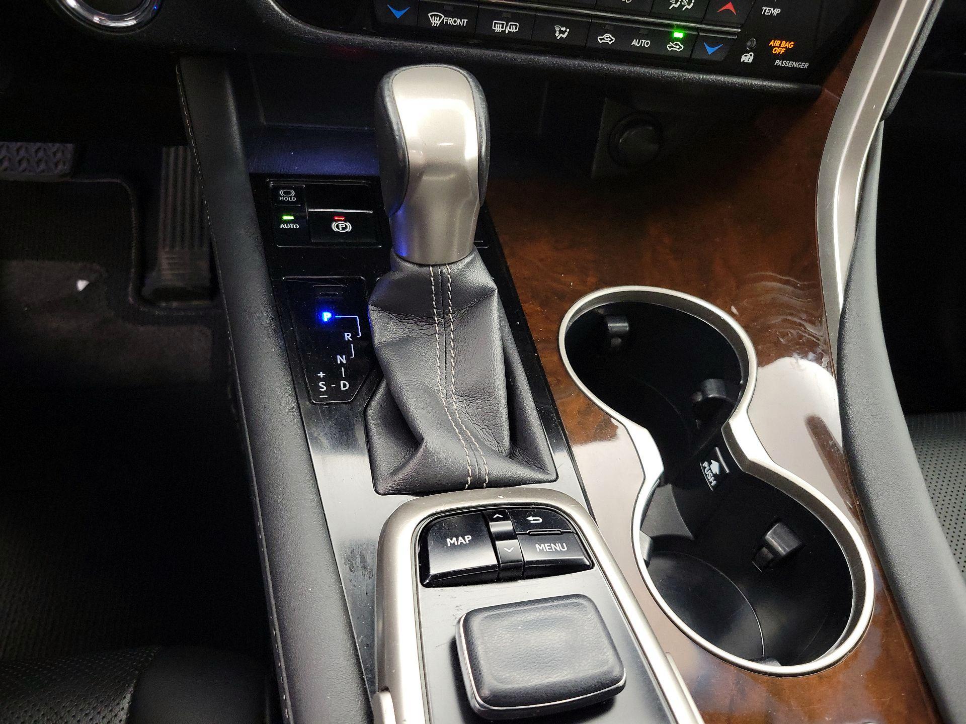 Thumbnail: 2017 Lexus RX - 18