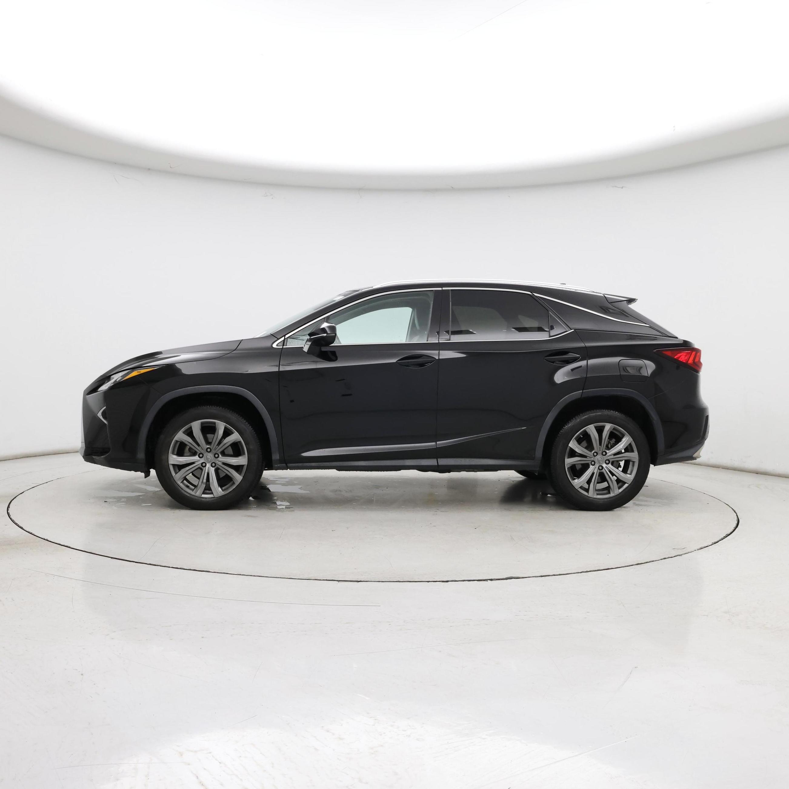 Thumbnail: 2017 Lexus RX - 3