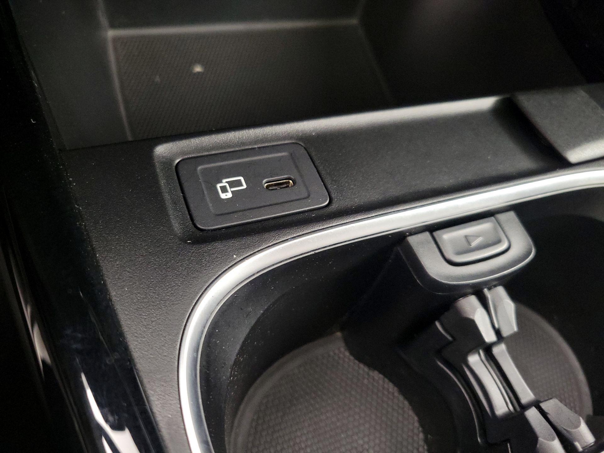 Thumbnail: 2020 Mercedes-Benz CLA - 18