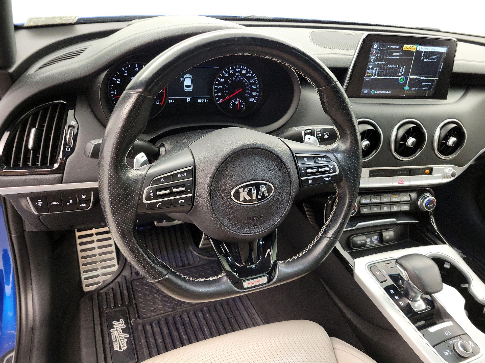 Thumbnail: 2018 Kia Stinger - 10