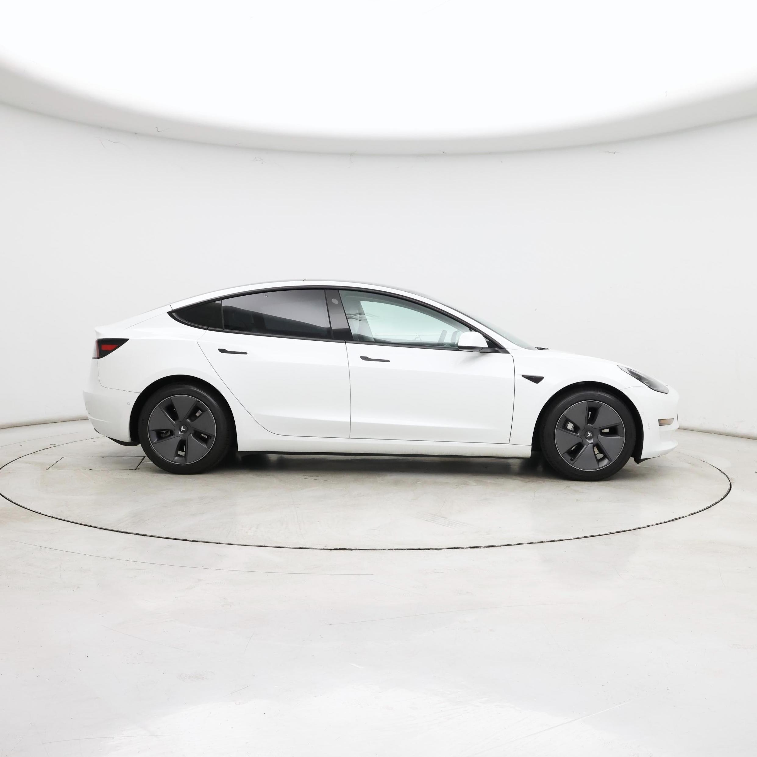Thumbnail: 2021 Tesla Model 3 - 7