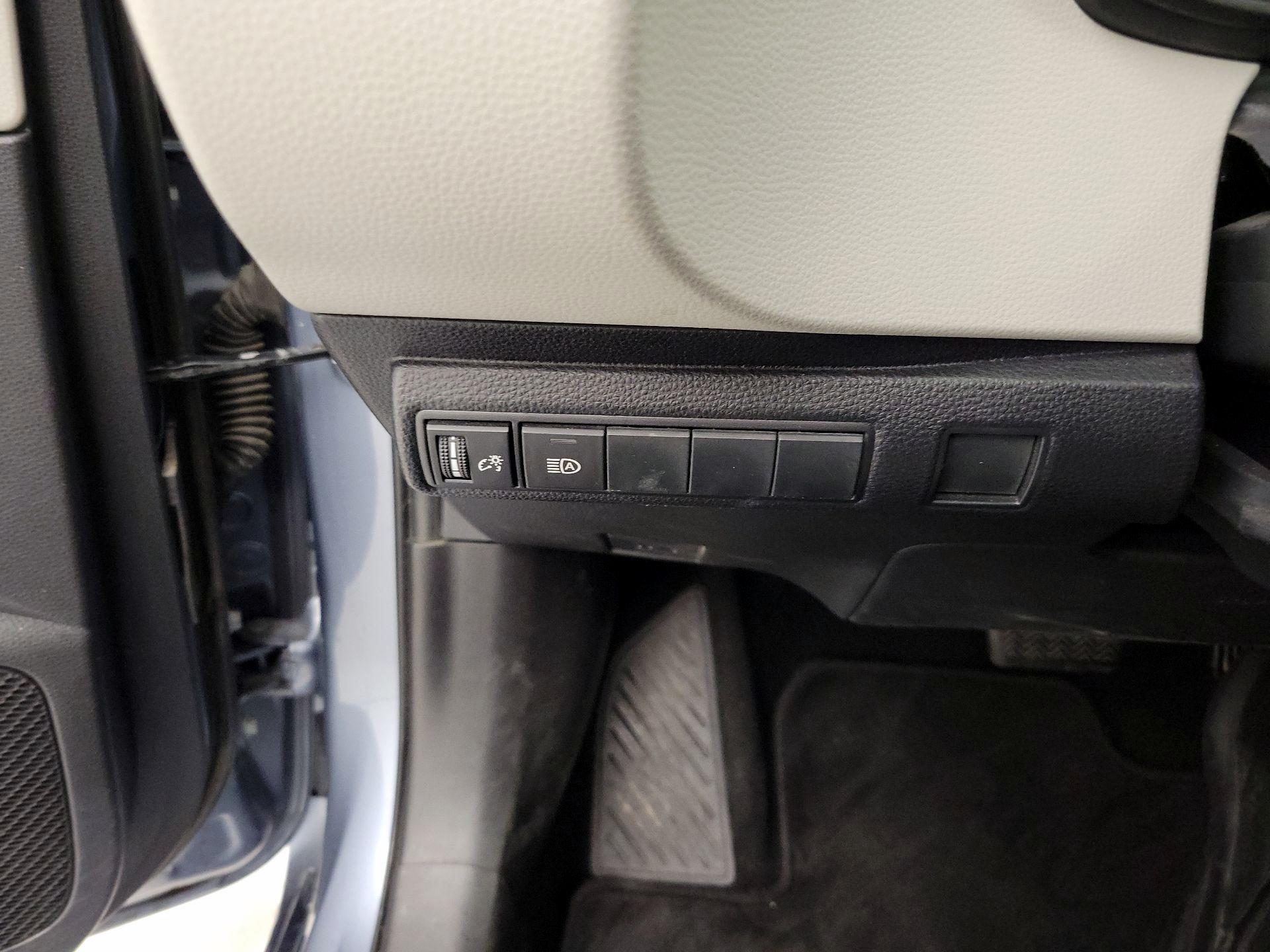 Thumbnail: 2022 Toyota Corolla - 13