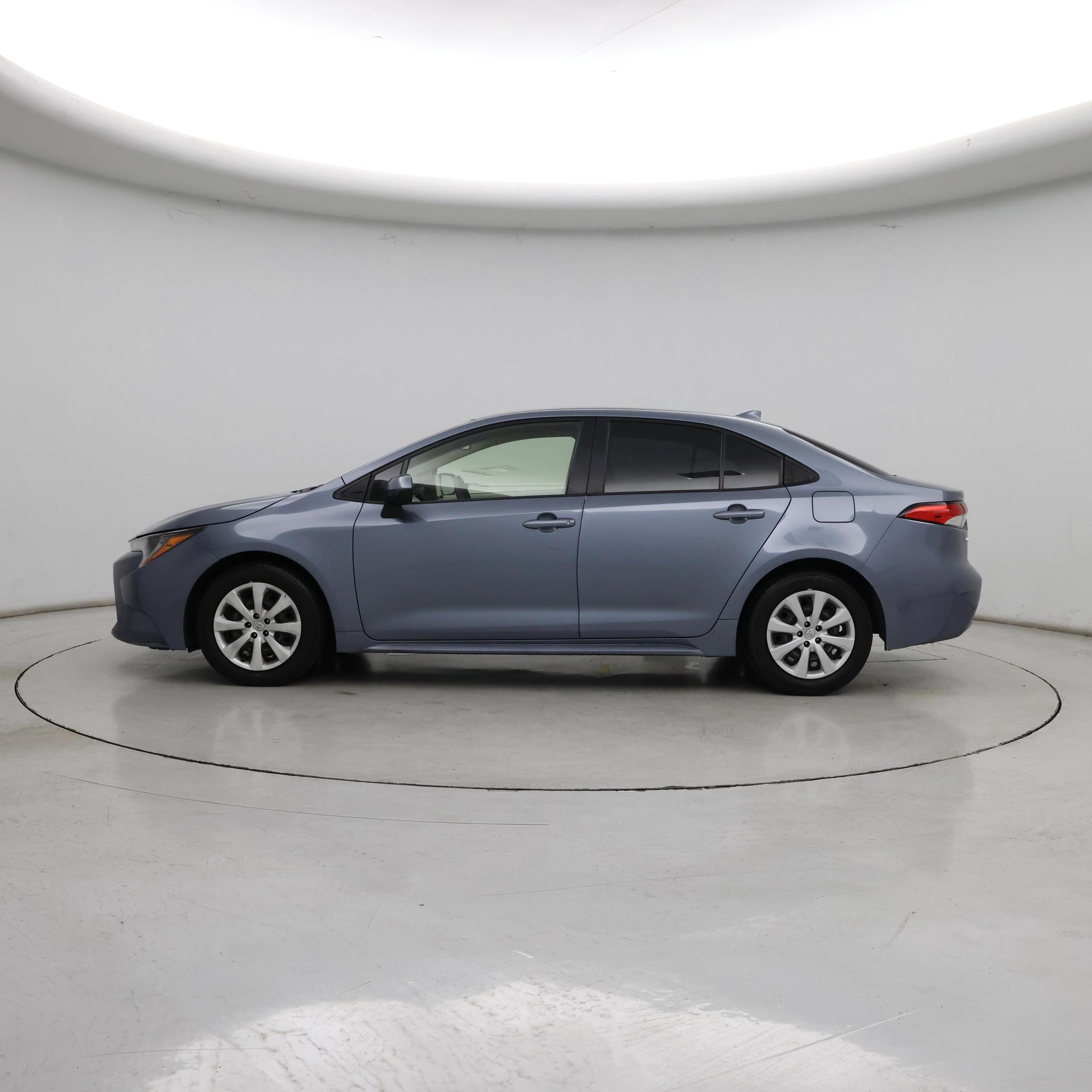 Thumbnail: 2022 Toyota Corolla - 3