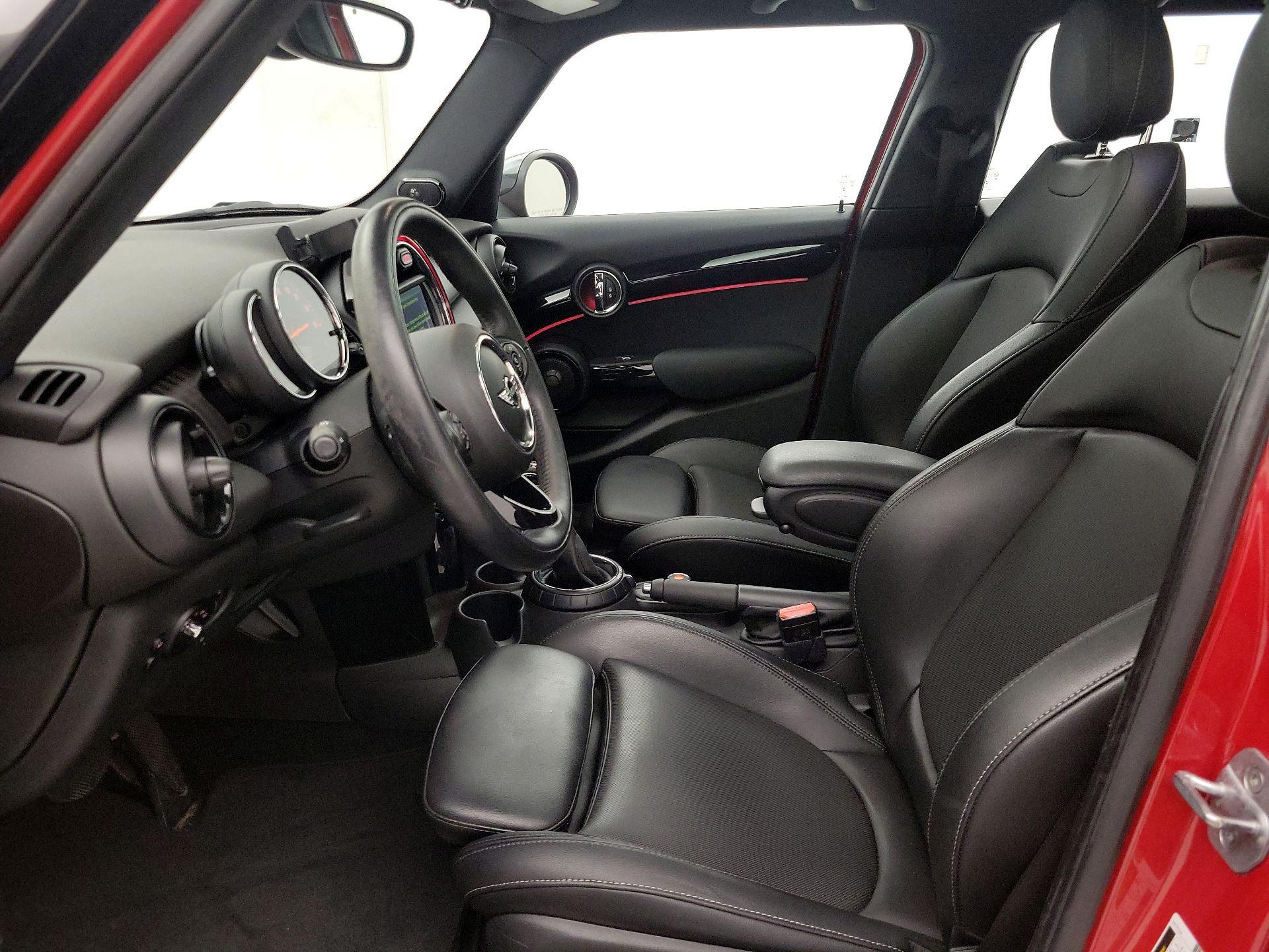 Thumbnail: 2017 MINI Cooper Hardtop - 11