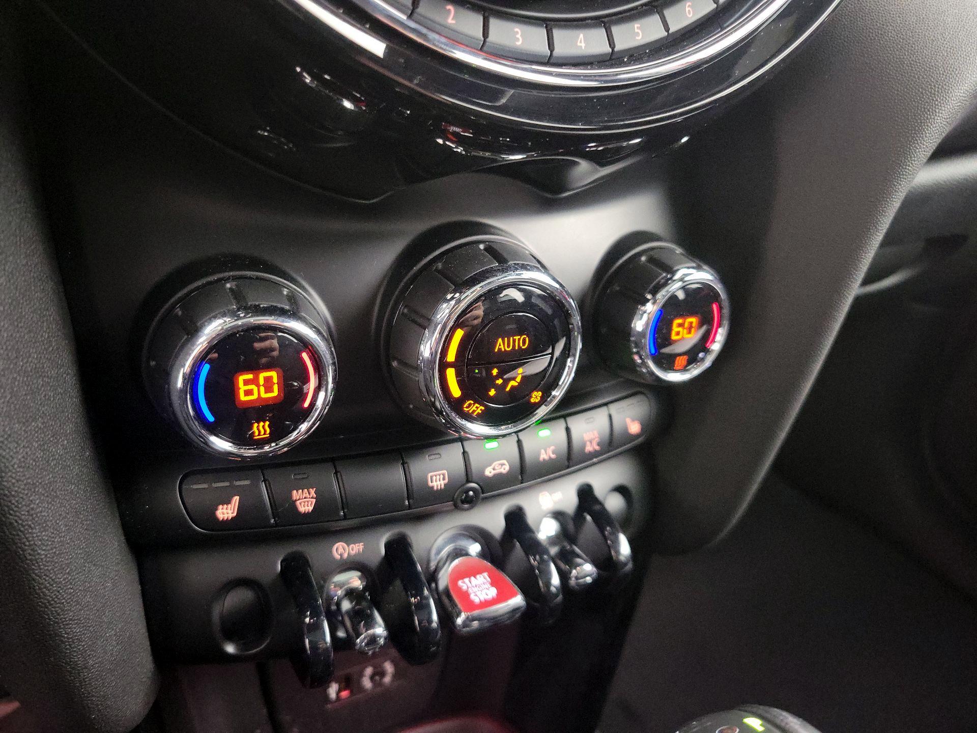 Thumbnail: 2017 MINI Cooper Hardtop - 15