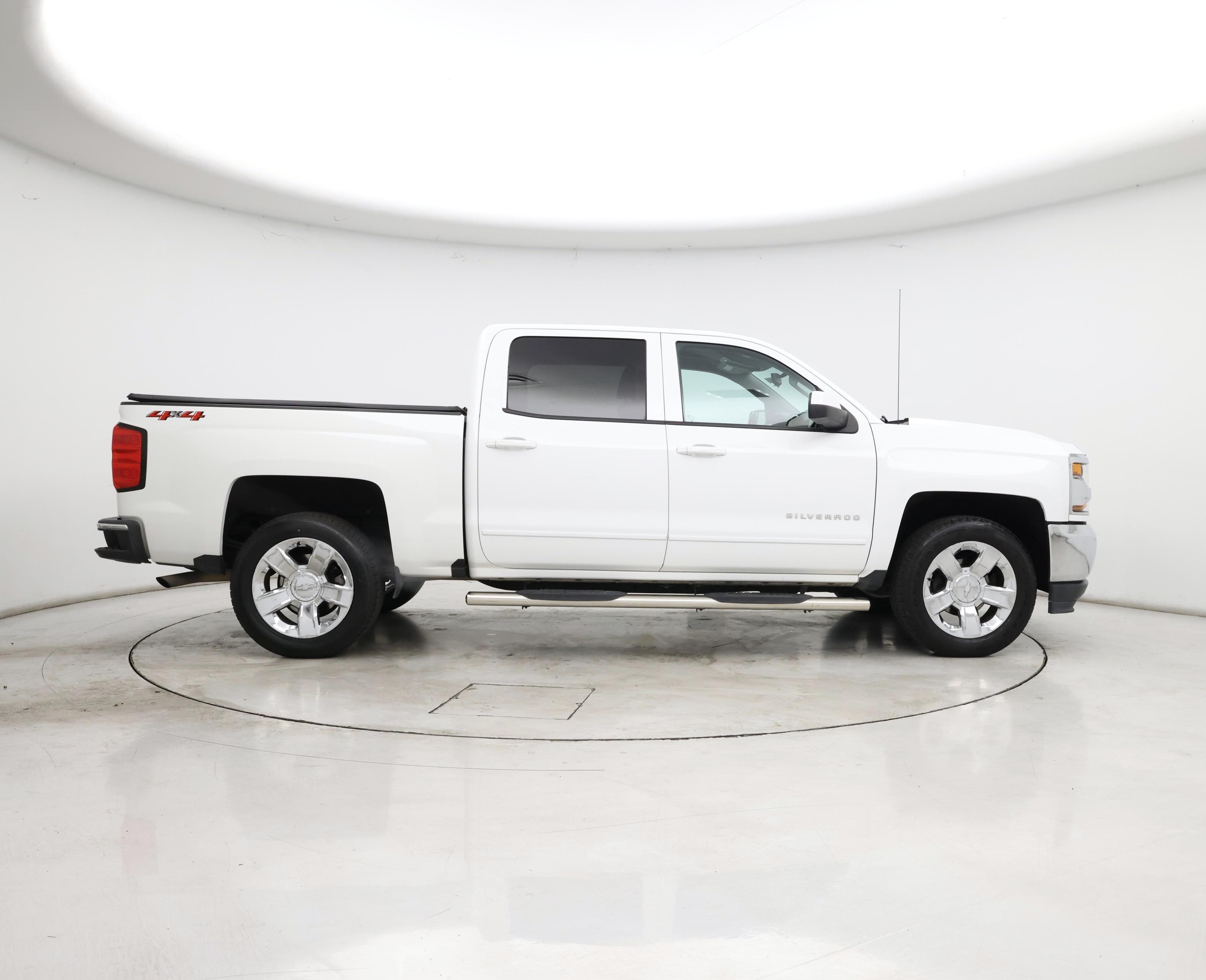Thumbnail: 2018 Chevrolet Silverado 1500 - 7