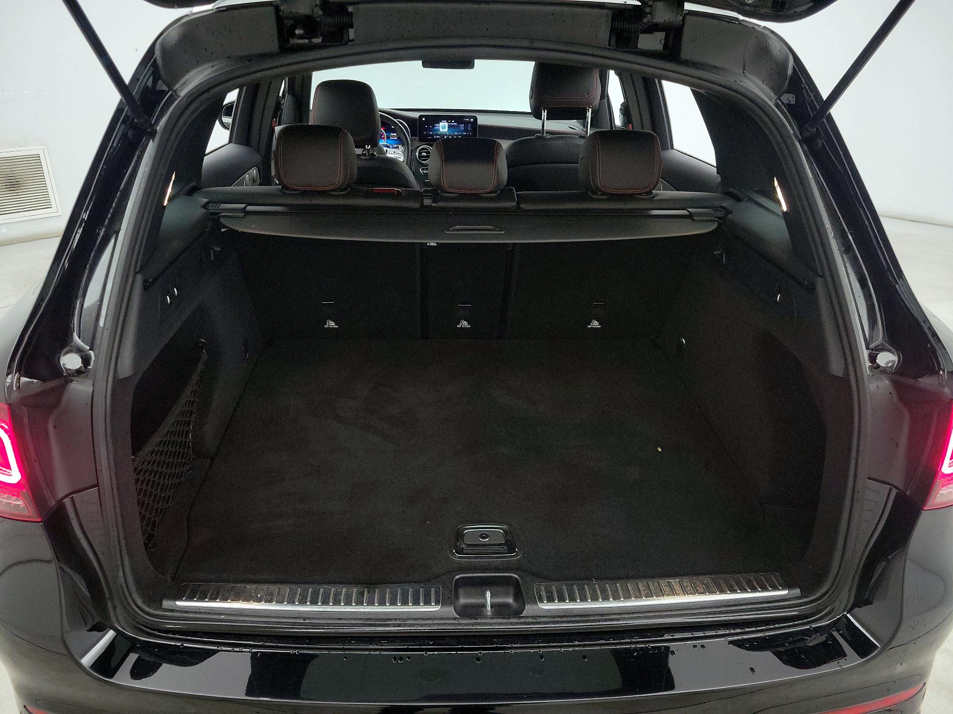 Thumbnail: 2022 Mercedes-Benz GLC - 19