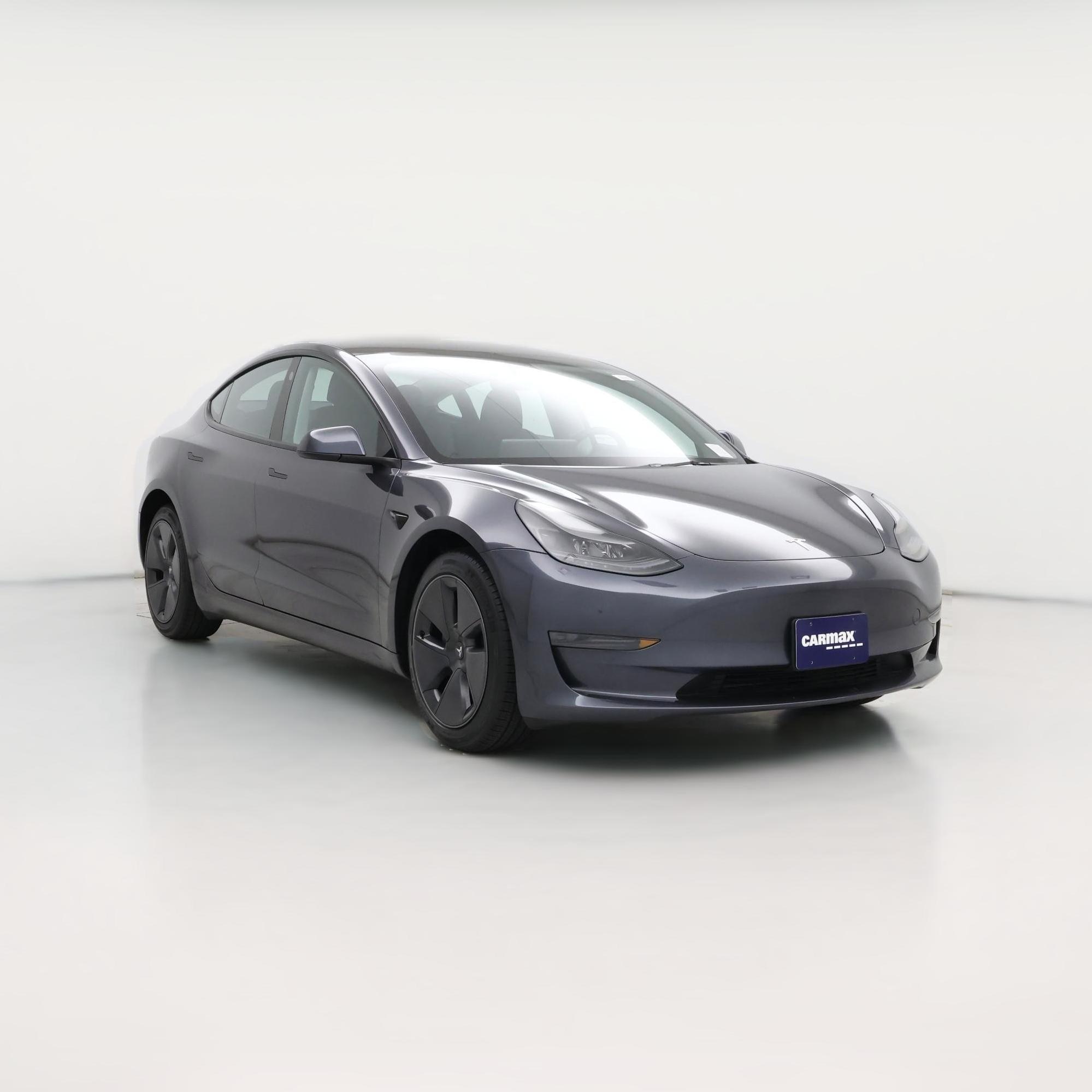 Thumbnail: 2023 Tesla Model 3 - 1