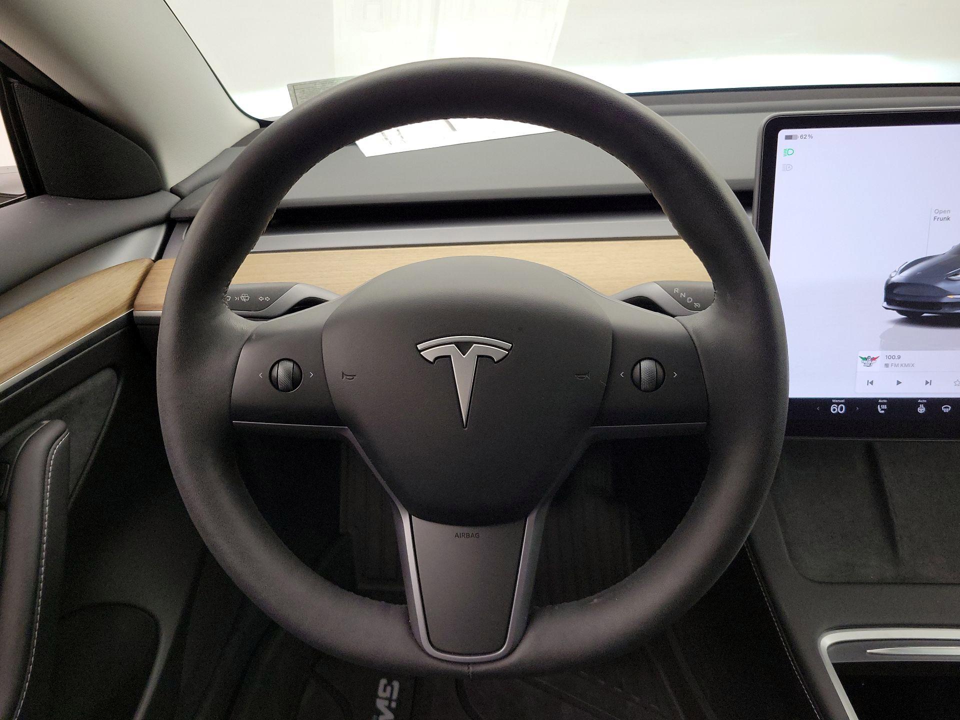 Thumbnail: 2023 Tesla Model 3 - 10