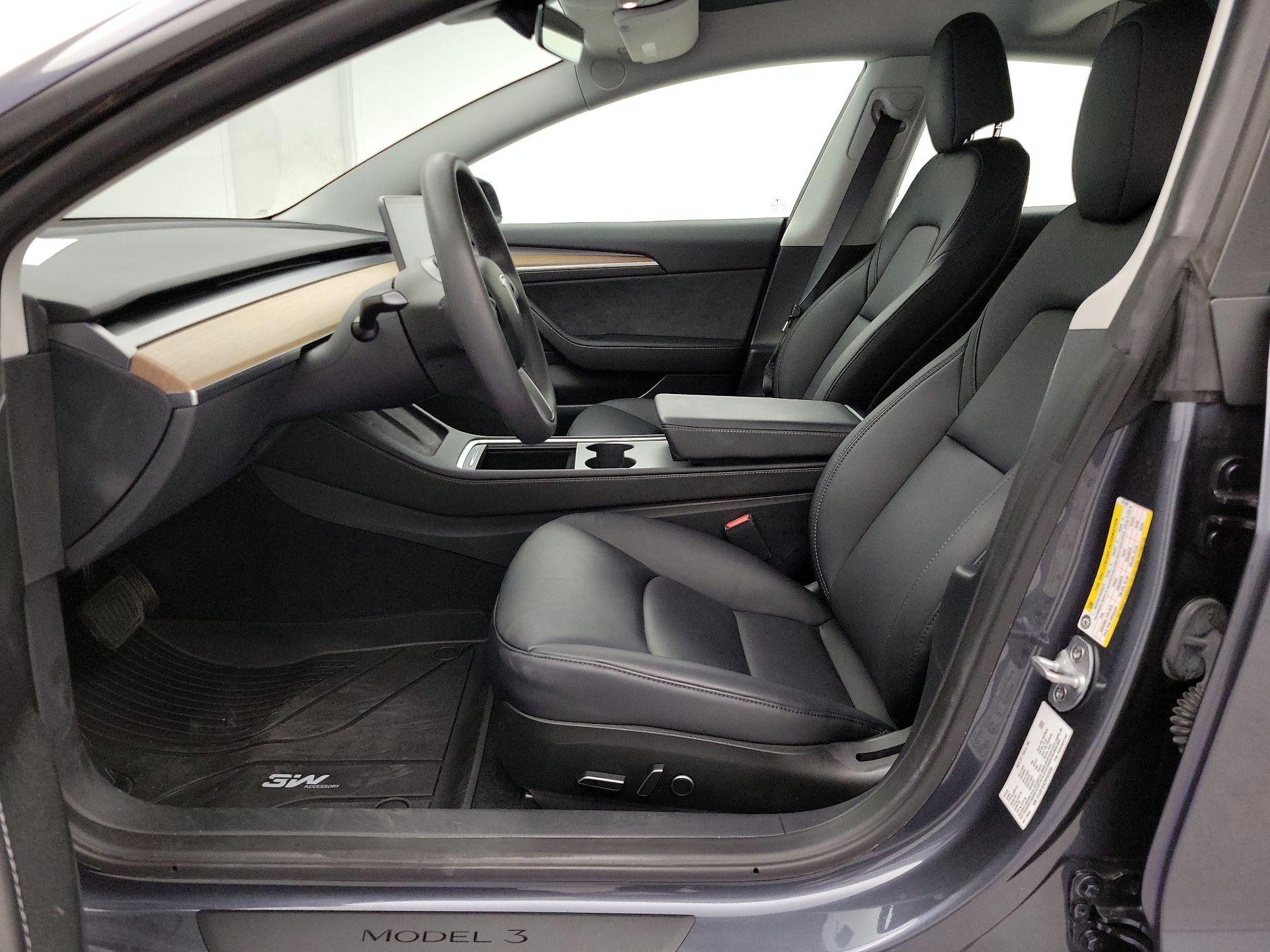 Thumbnail: 2023 Tesla Model 3 - 11