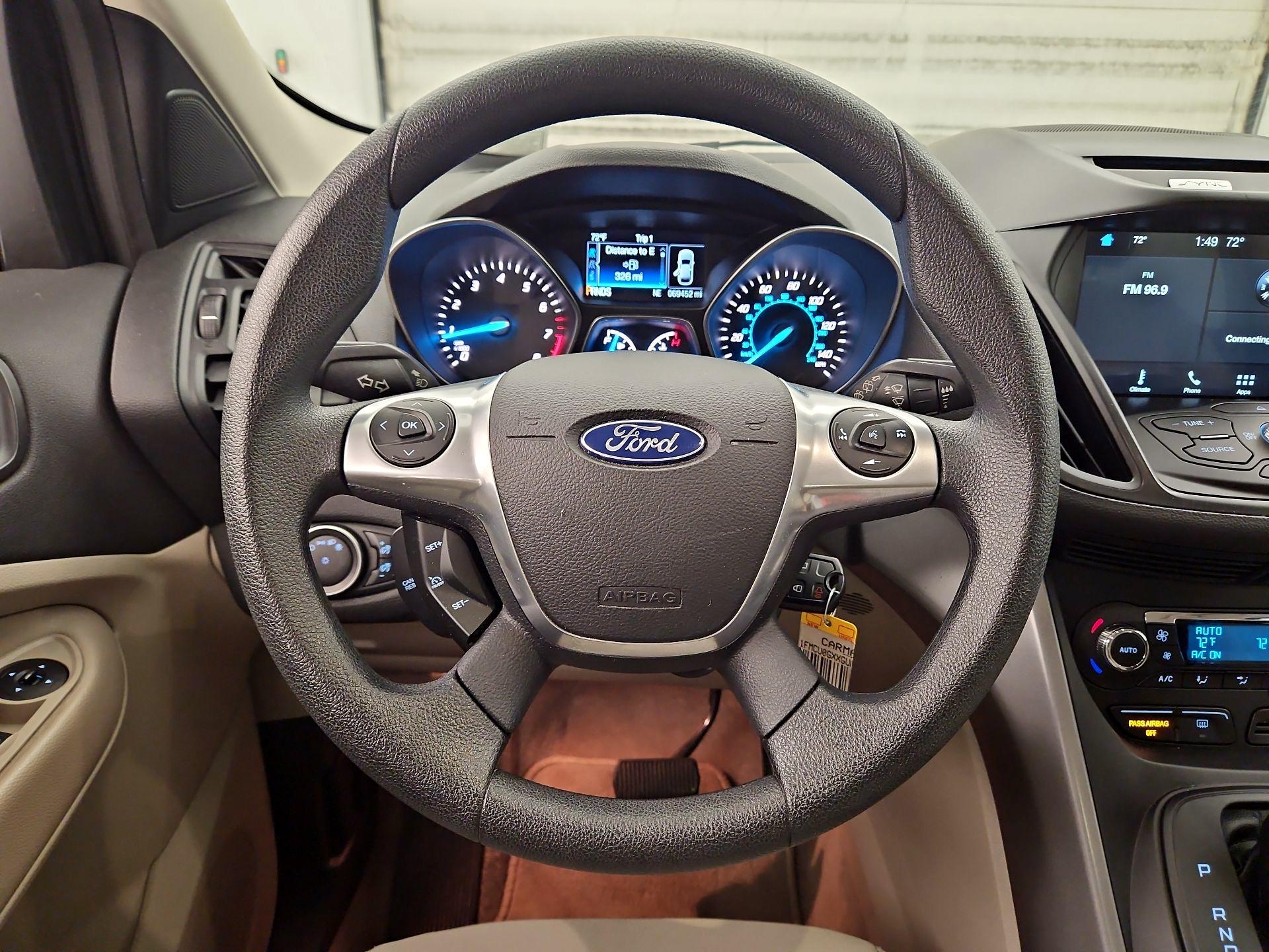 Thumbnail: 2016 Ford Escape - 10