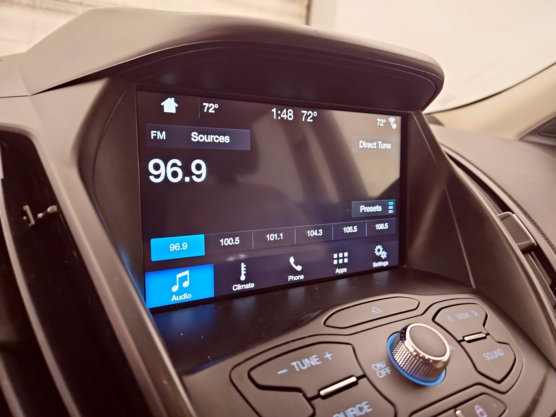 Thumbnail: 2016 Ford Escape - 15