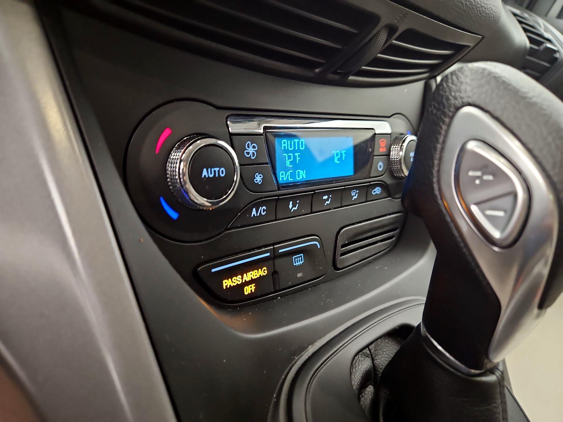 Thumbnail: 2016 Ford Escape - 16