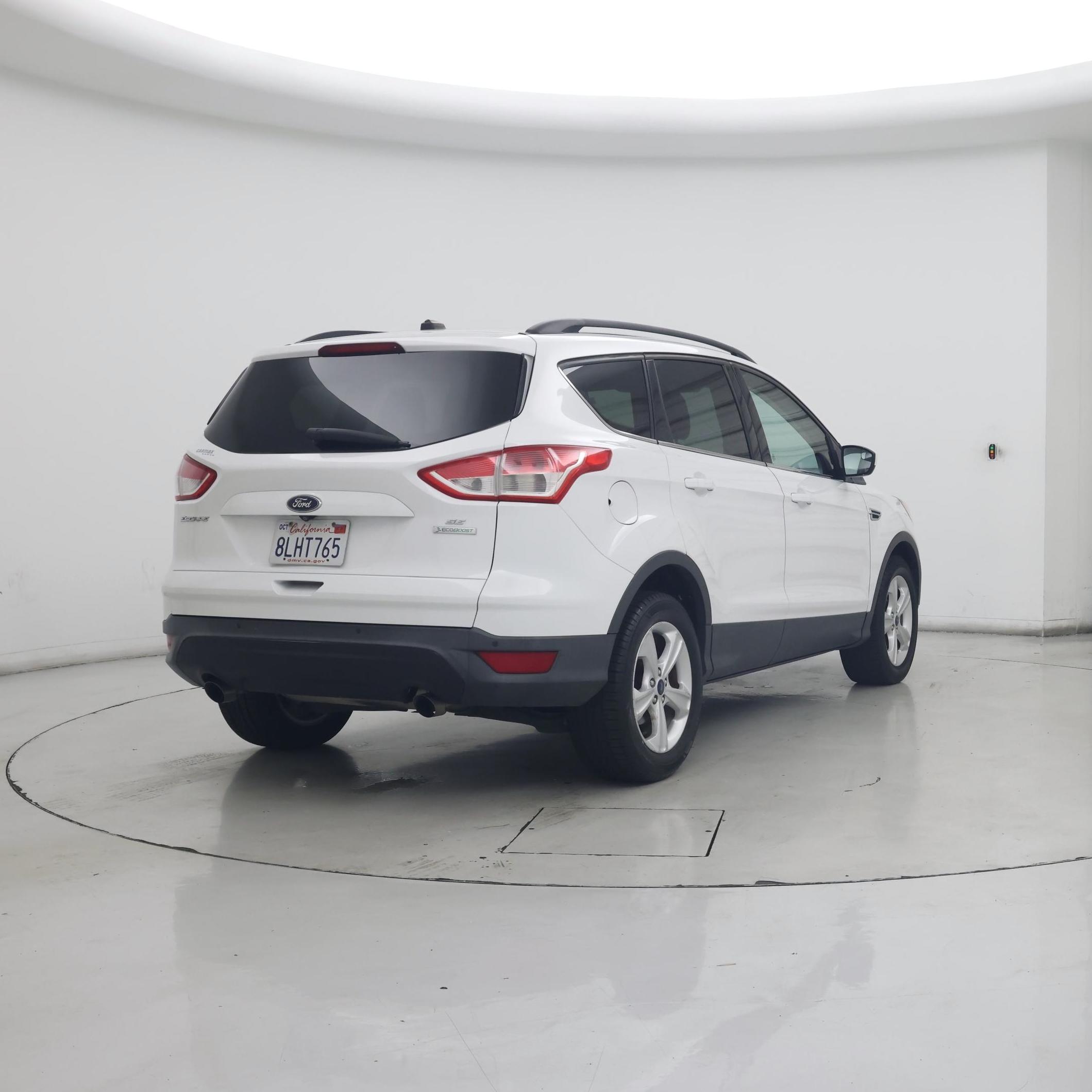 Thumbnail: 2016 Ford Escape - 8