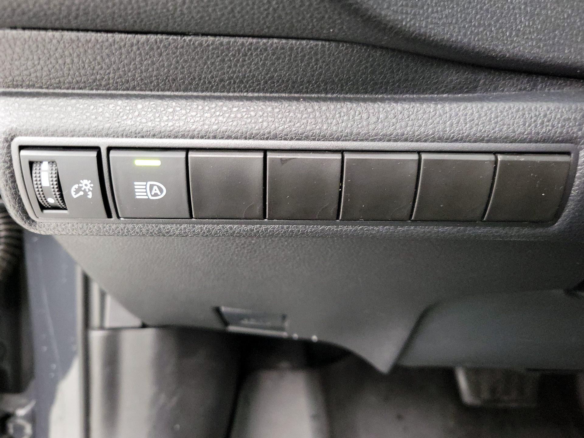 Thumbnail: 2024 Toyota Corolla - 13