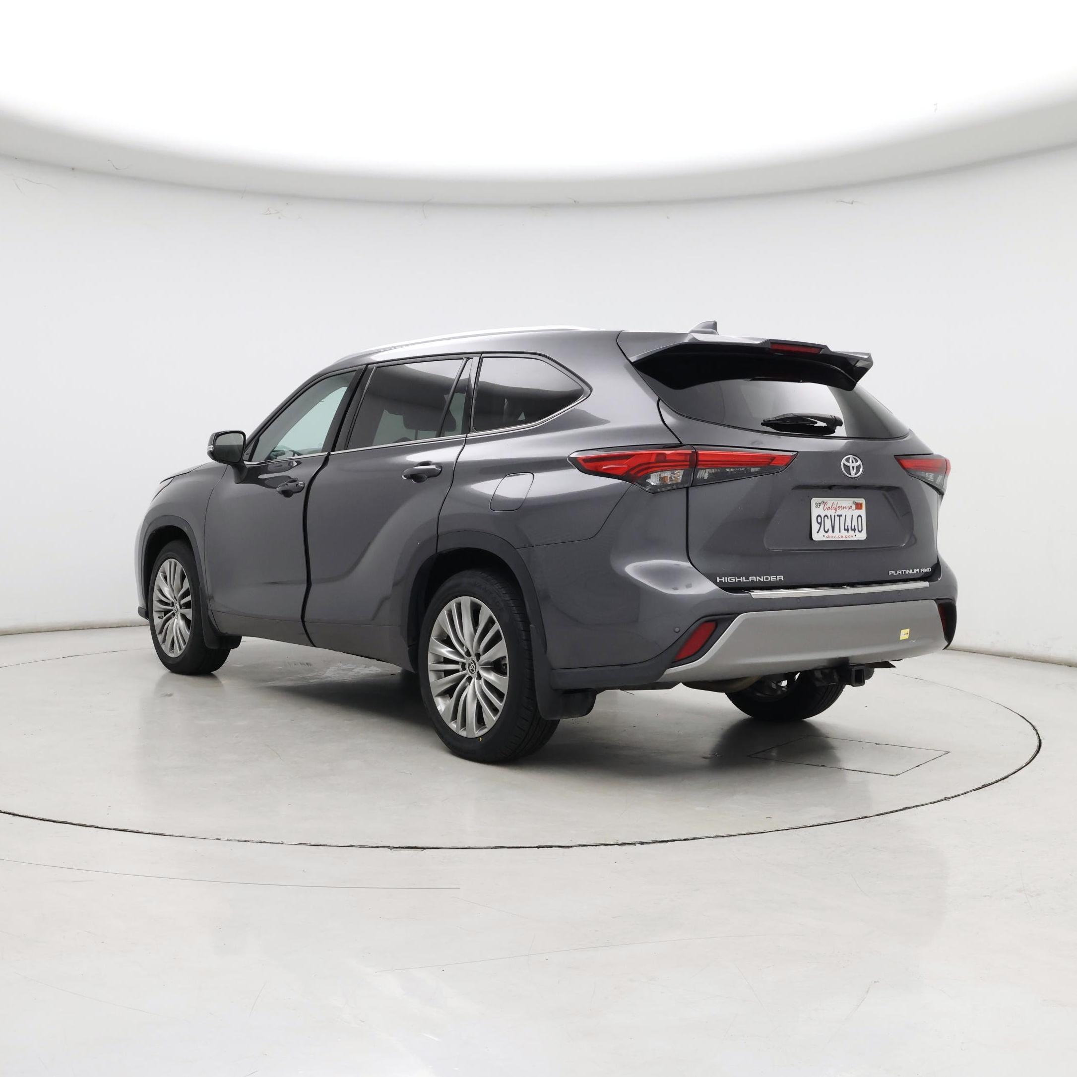 Thumbnail: 2022 Toyota Highlander - 2