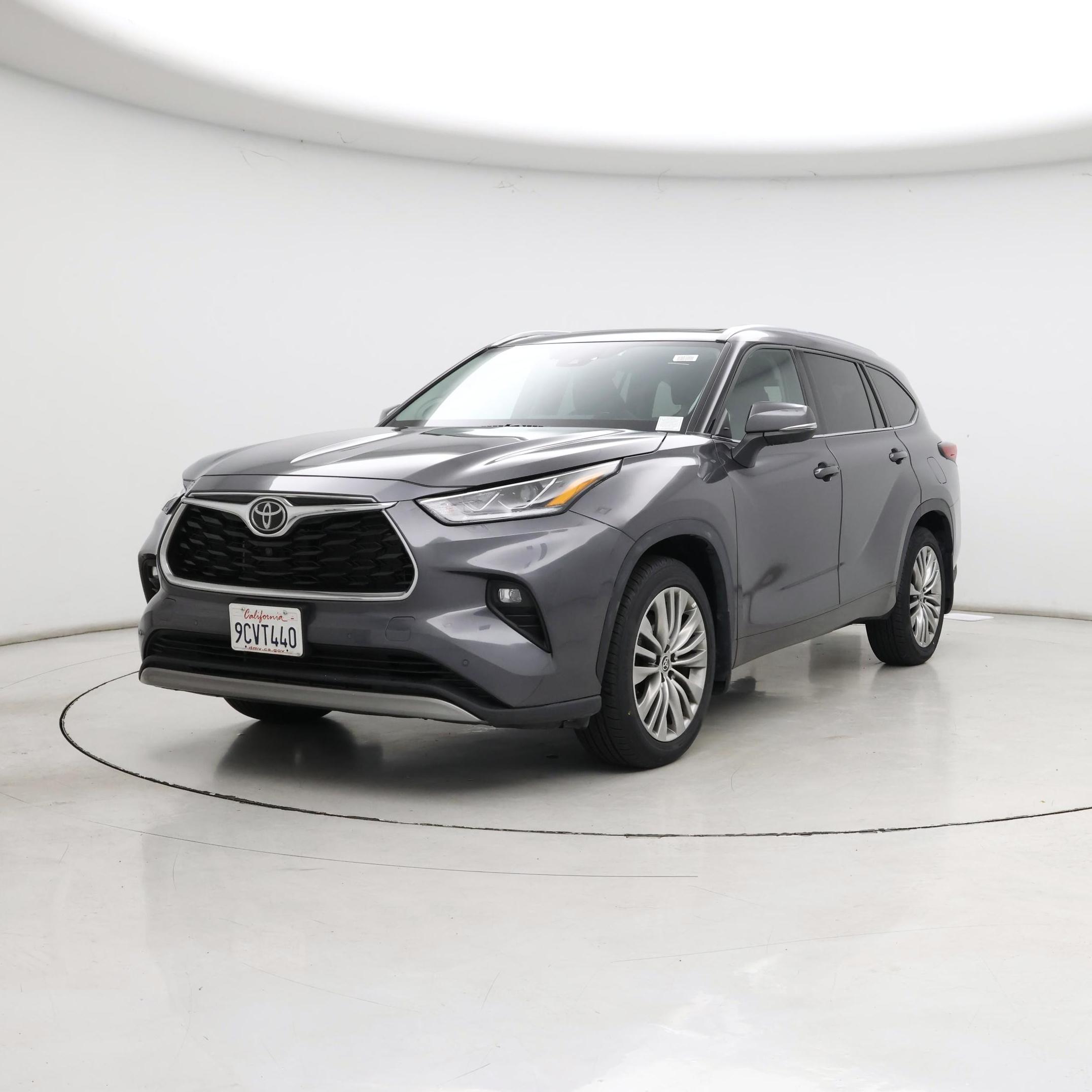 Thumbnail: 2022 Toyota Highlander - 4