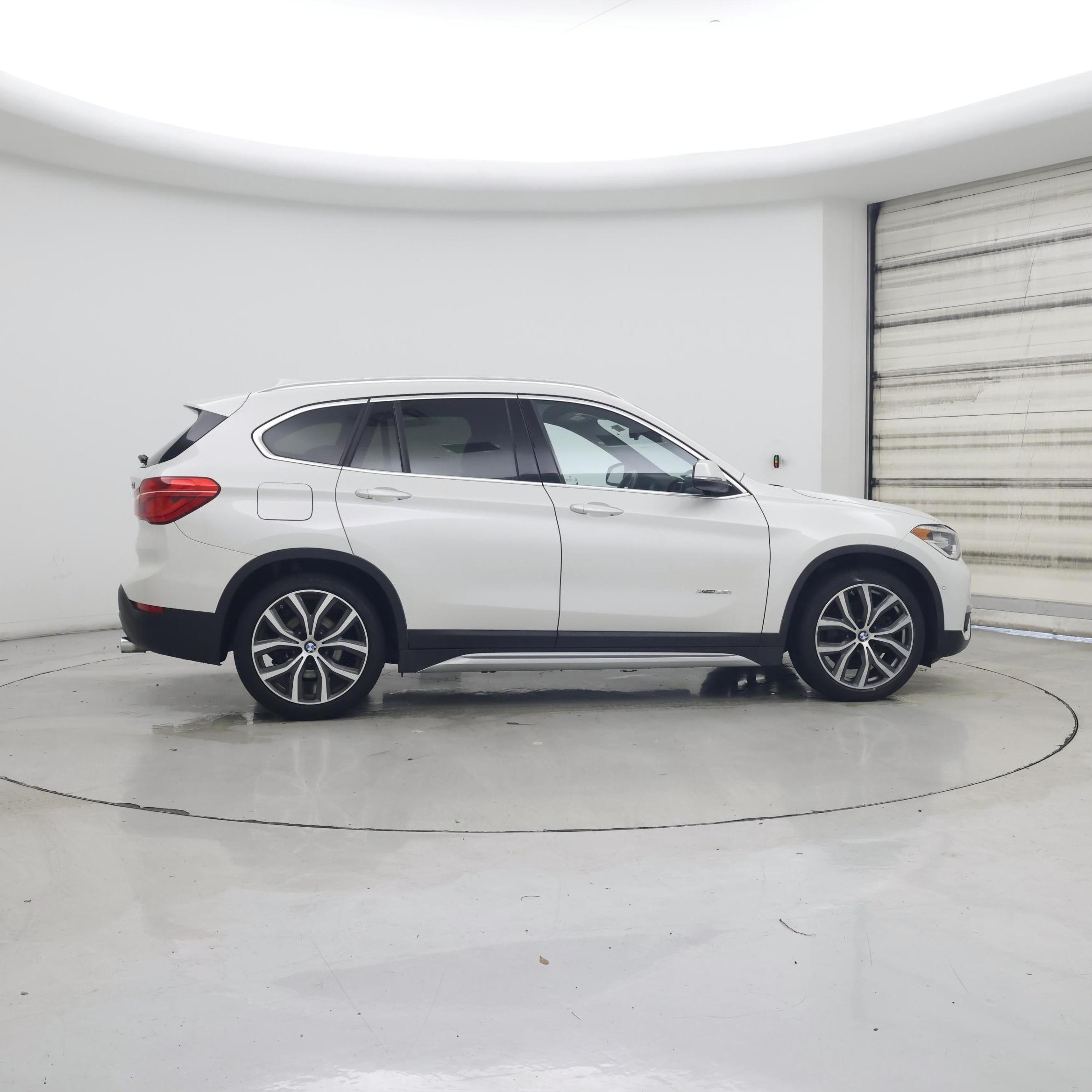 Thumbnail: 2016 BMW X1 - 7