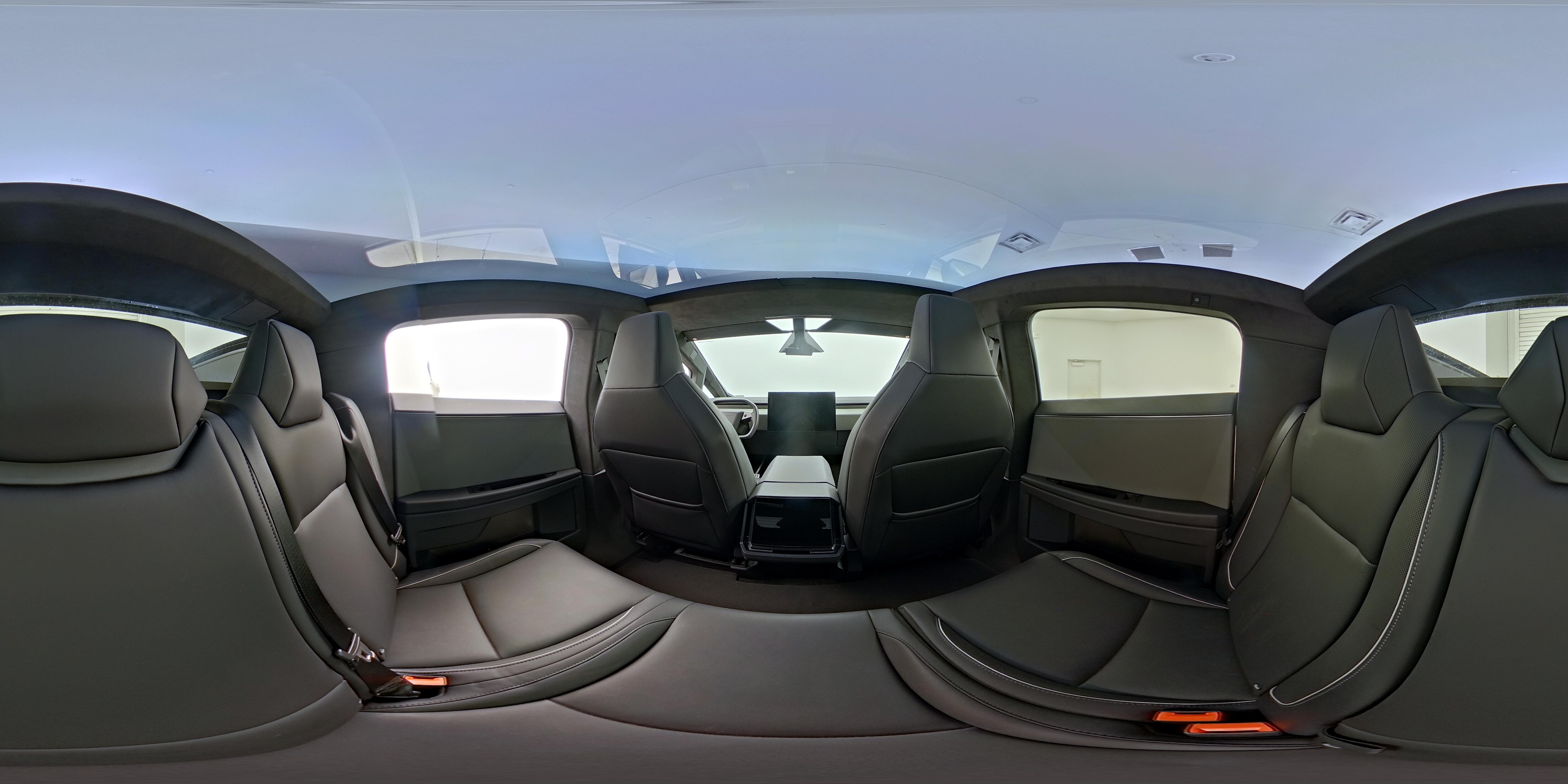 2024 Tesla Cybertruck Cyberbeast - Photo 26