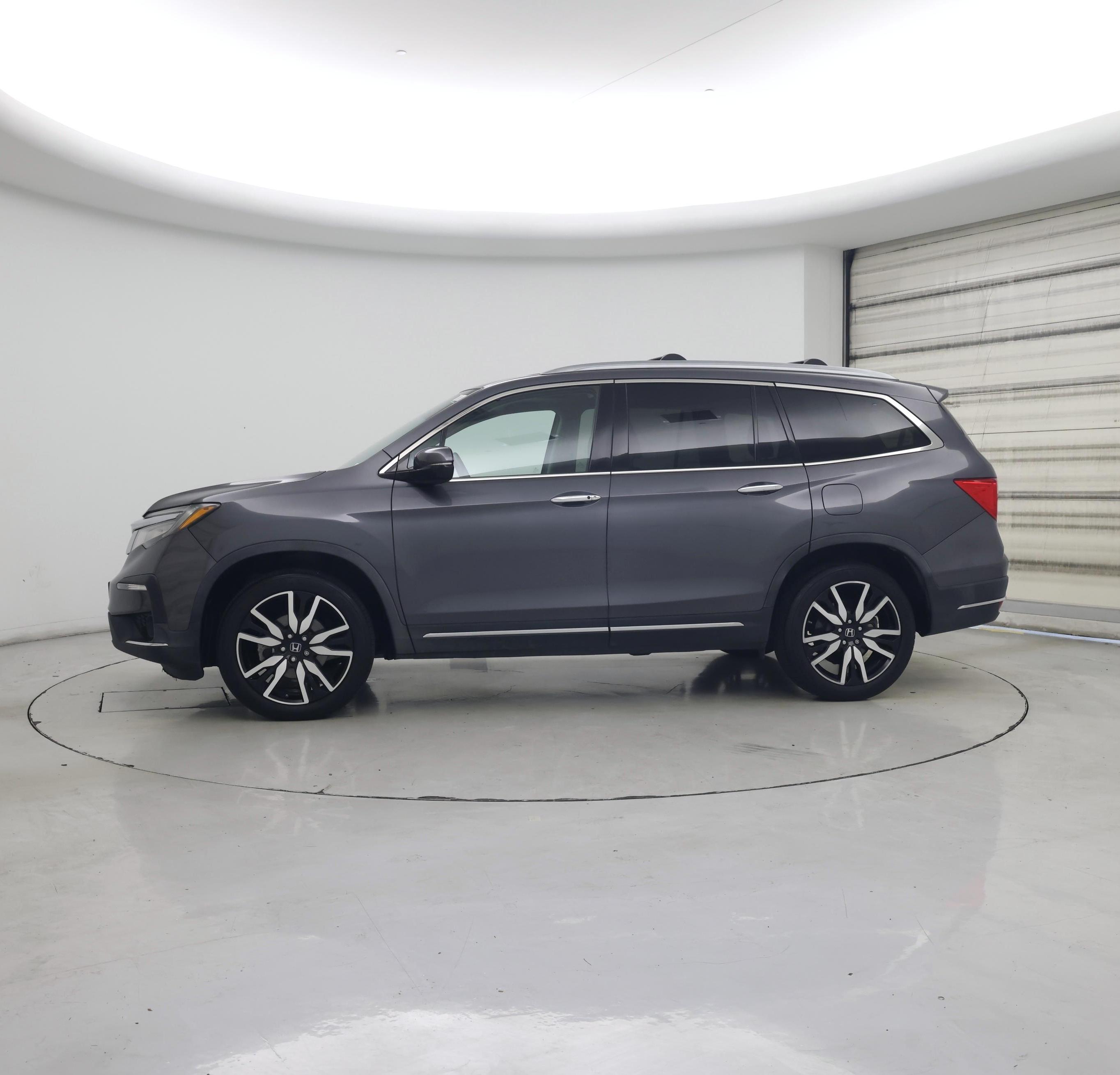 Thumbnail: 2019 Honda Pilot - 3