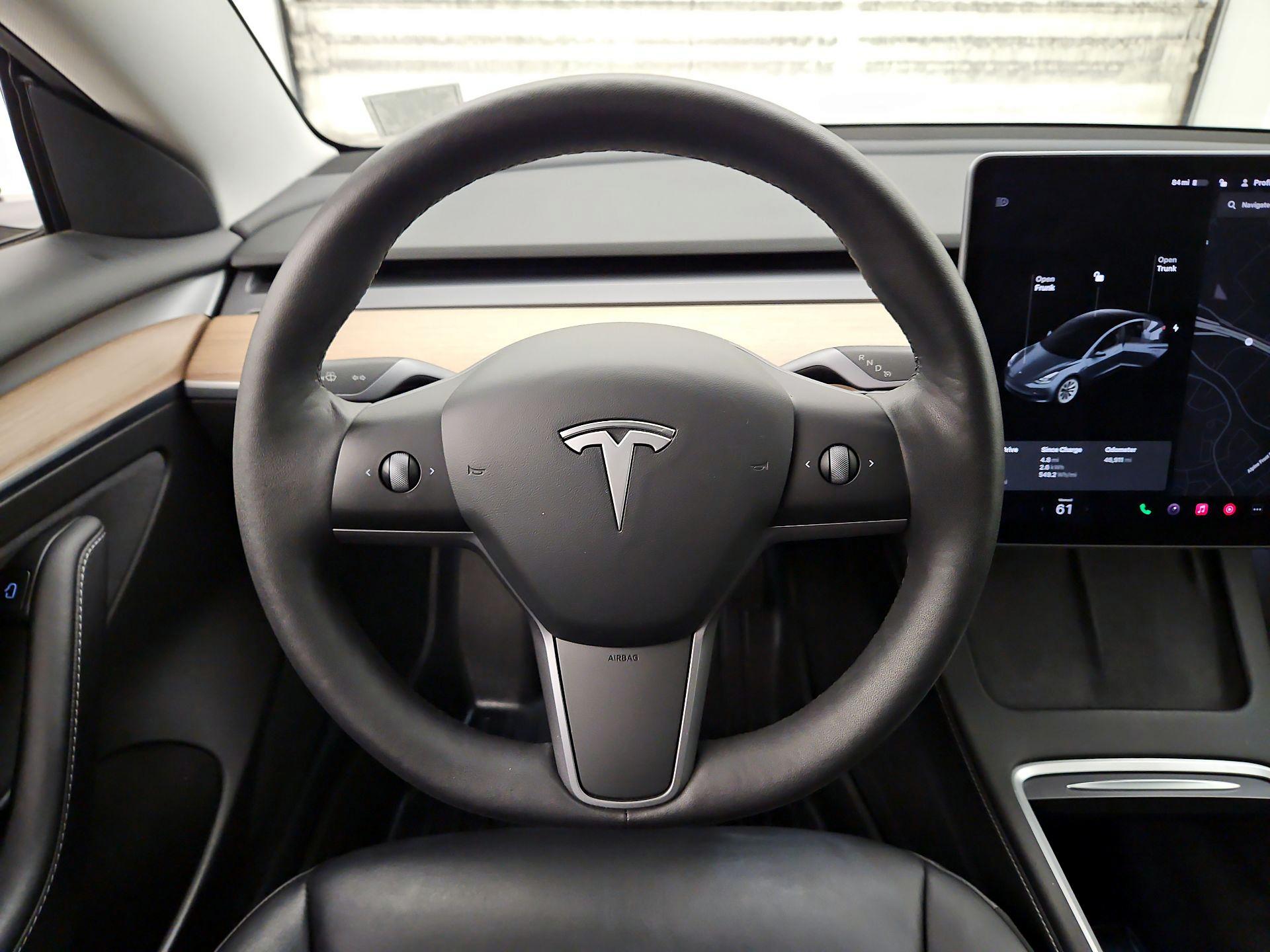 Thumbnail: 2021 Tesla Model 3 - 10