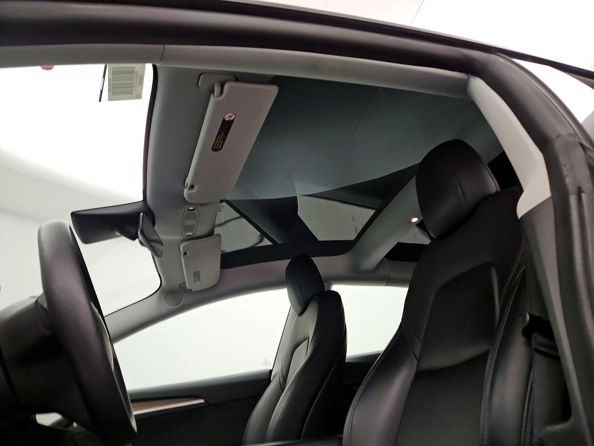 Thumbnail: 2021 Tesla Model 3 - 18