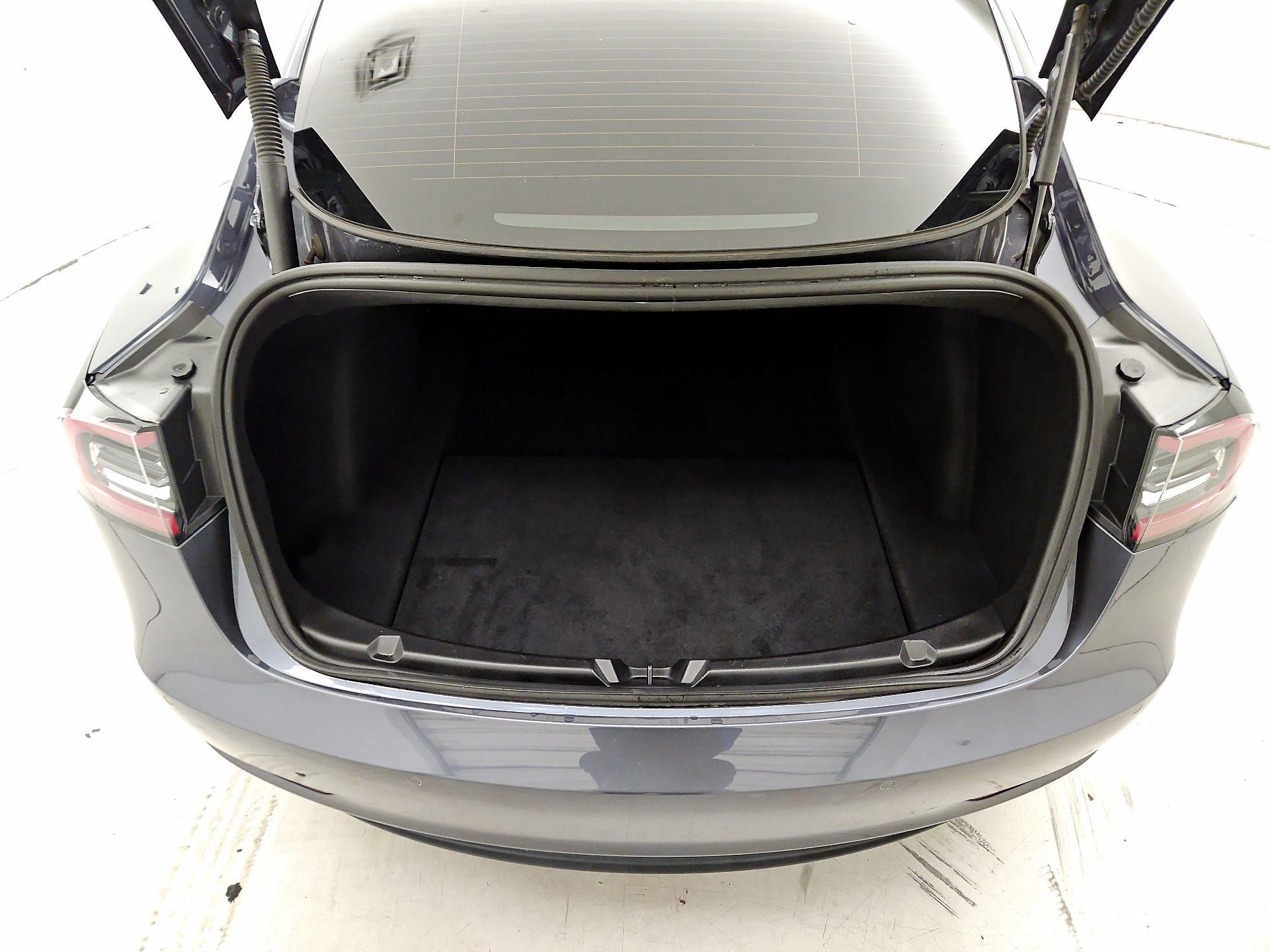 Thumbnail: 2021 Tesla Model 3 - 20
