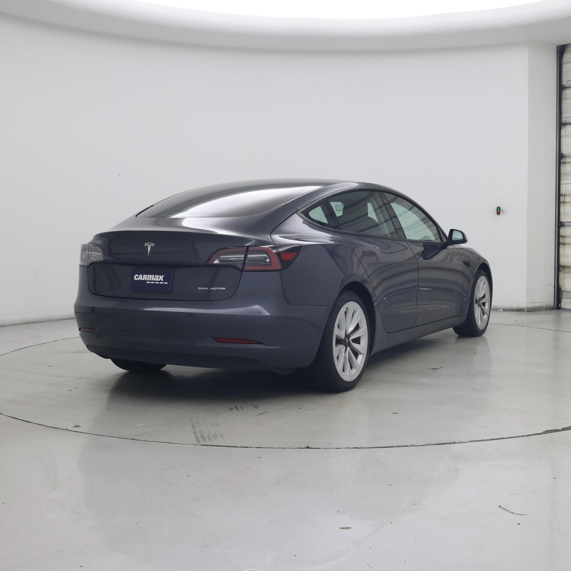 Thumbnail: 2021 Tesla Model 3 - 8