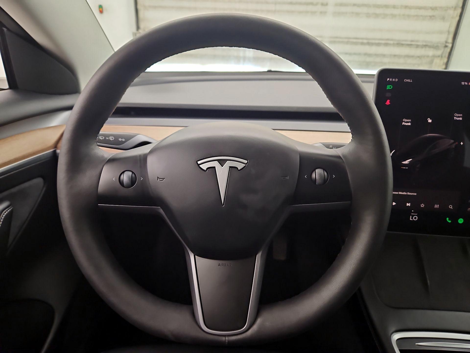 Thumbnail: 2023 Tesla Model 3 - 10