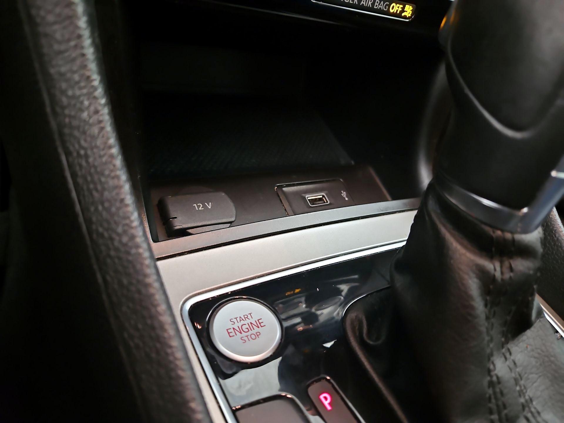 Thumbnail: 2020 Volkswagen Passat - 18