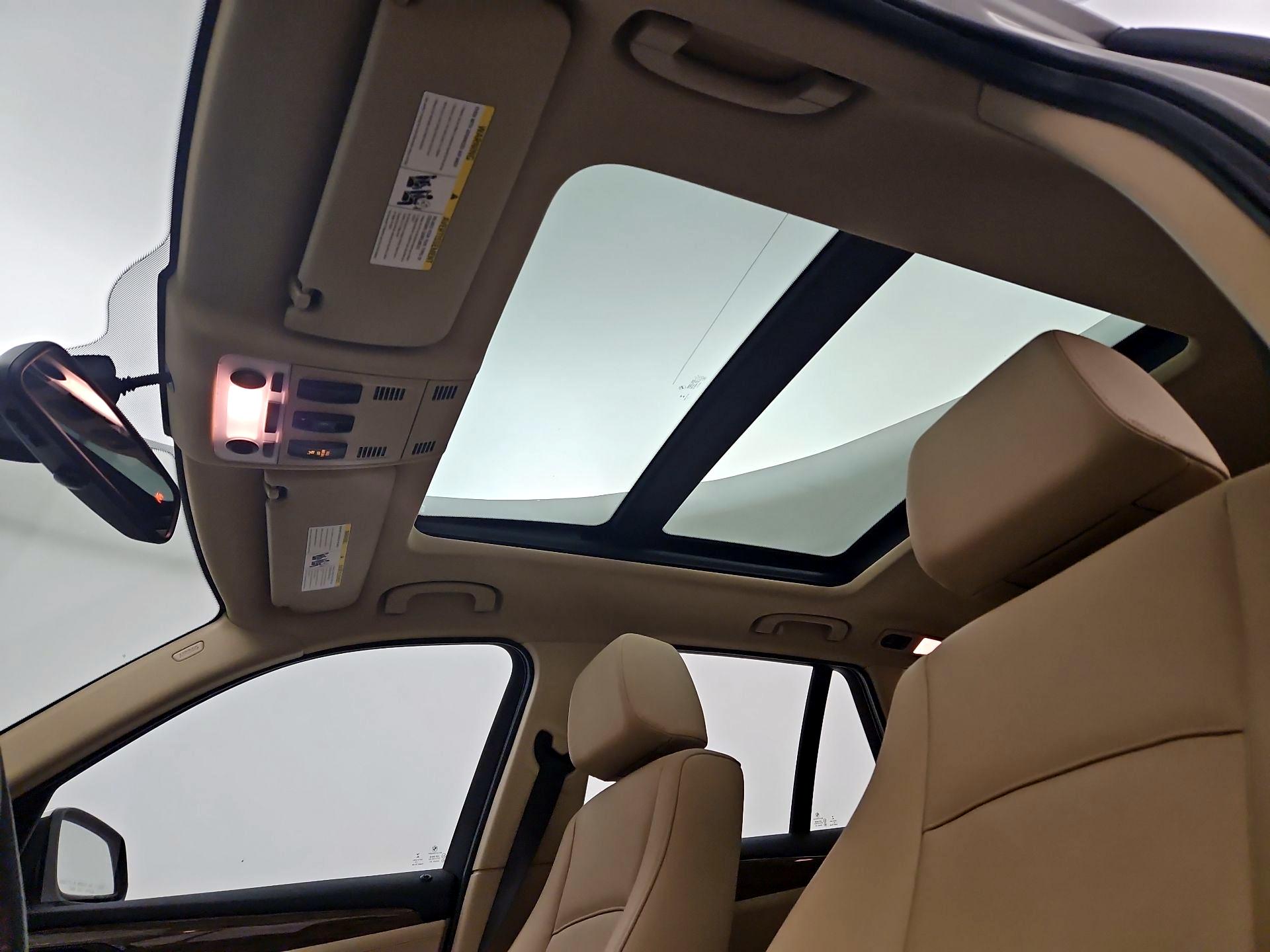 Thumbnail: 2015 BMW X1 - 20