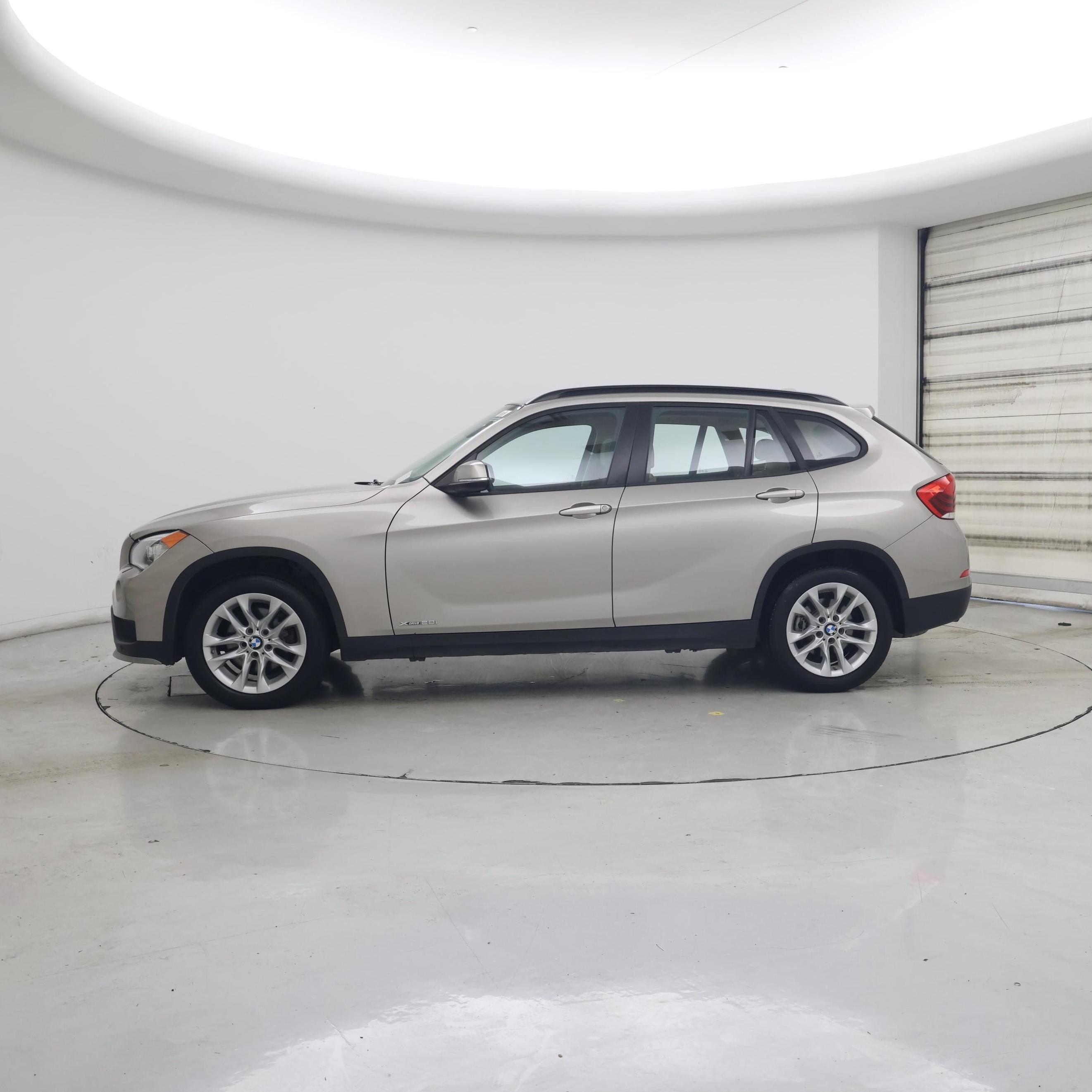 Thumbnail: 2015 BMW X1 - 3