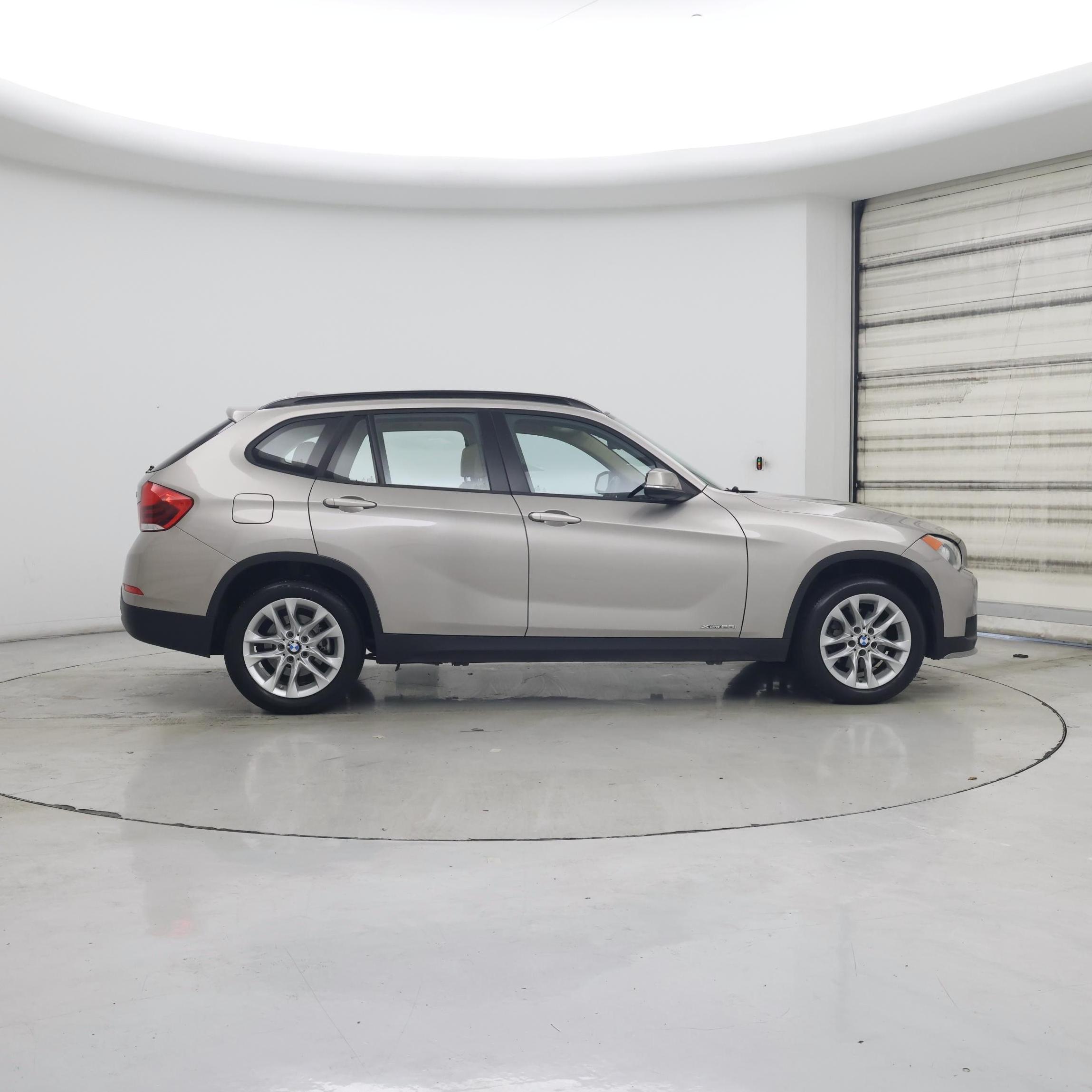 Thumbnail: 2015 BMW X1 - 7